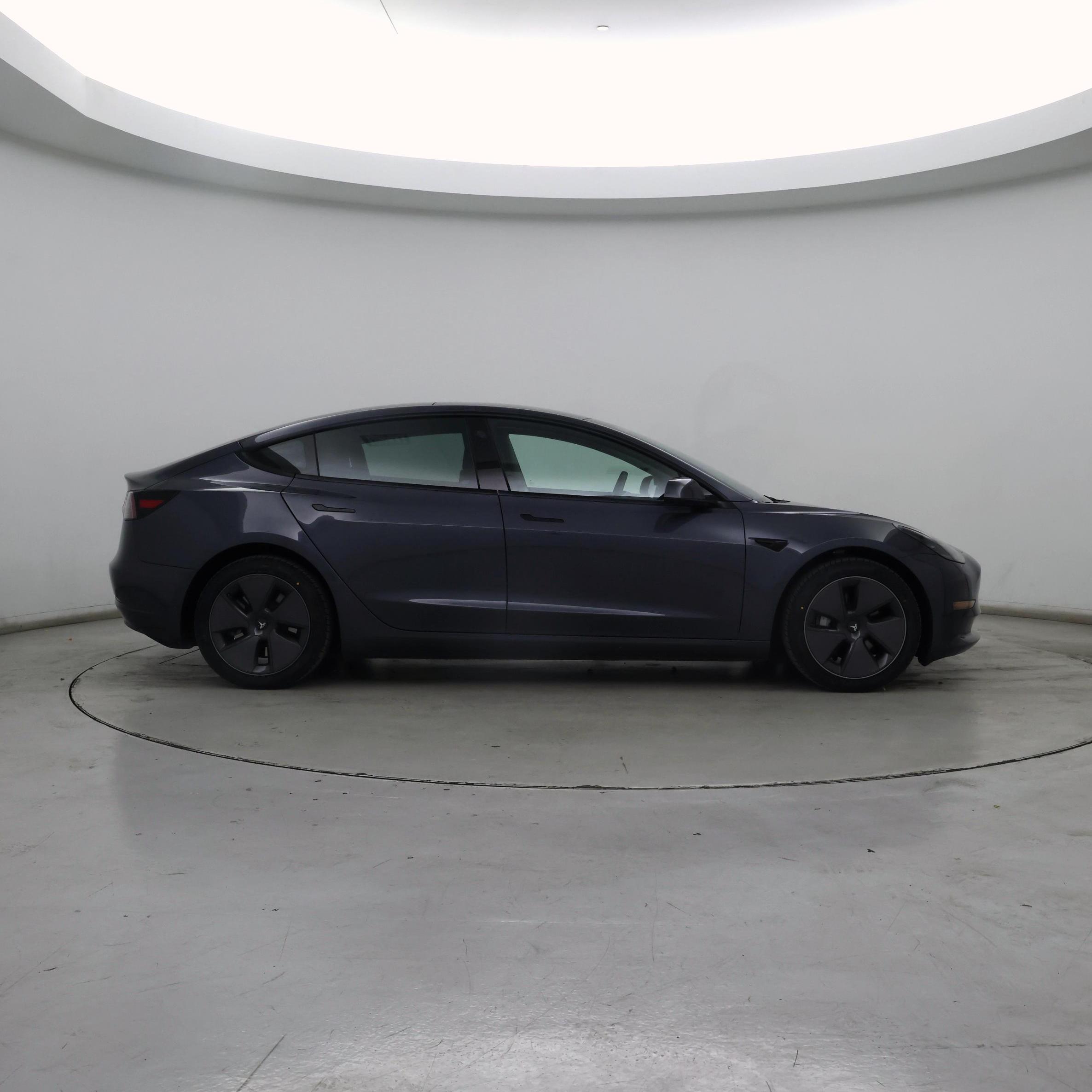 Thumbnail: 2023 Tesla Model 3 - 7