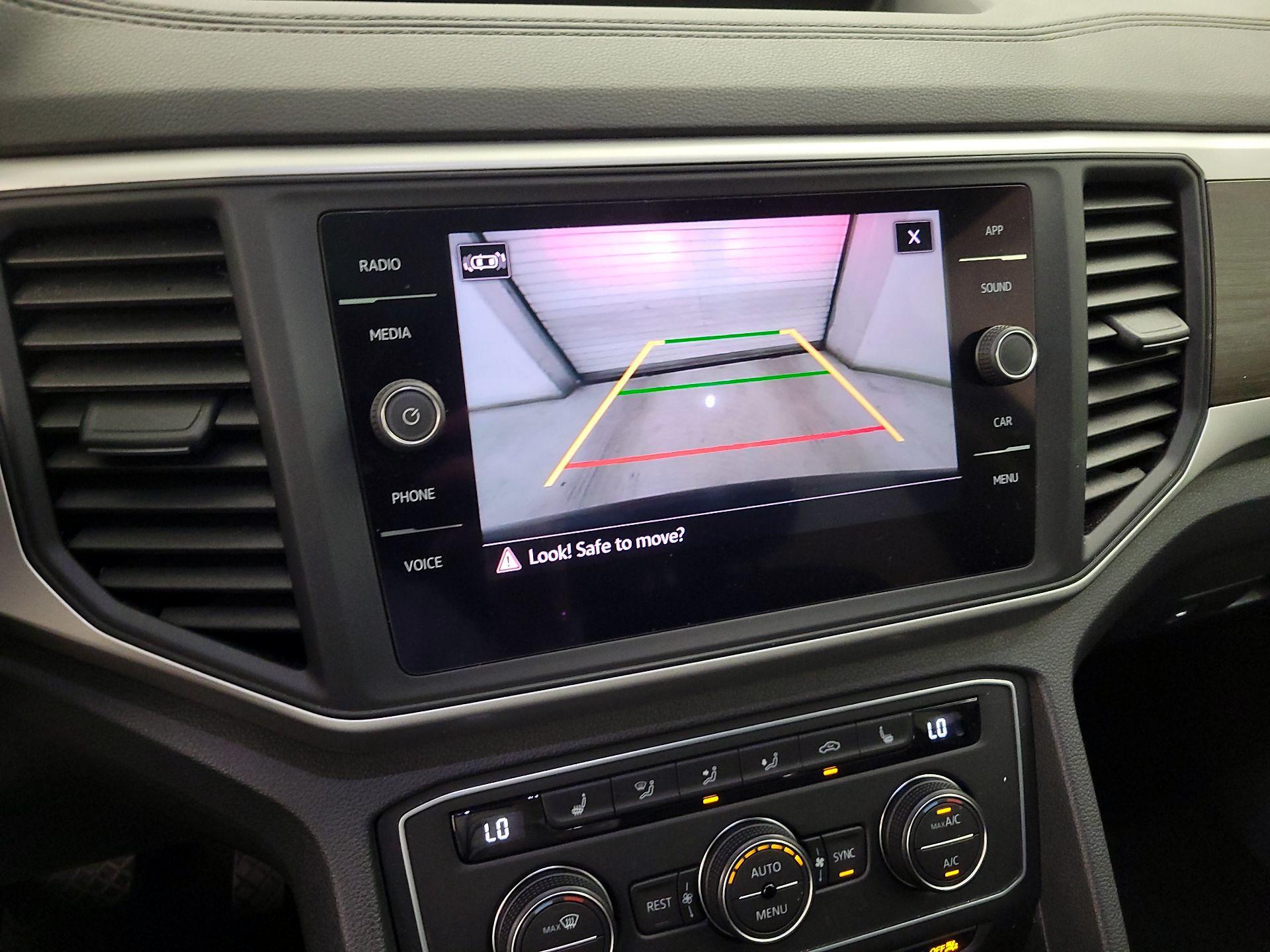 Thumbnail: 2021 Volkswagen Atlas - 14