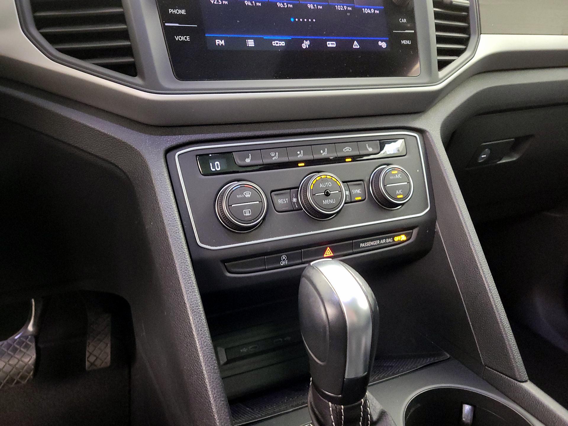 Thumbnail: 2021 Volkswagen Atlas - 16