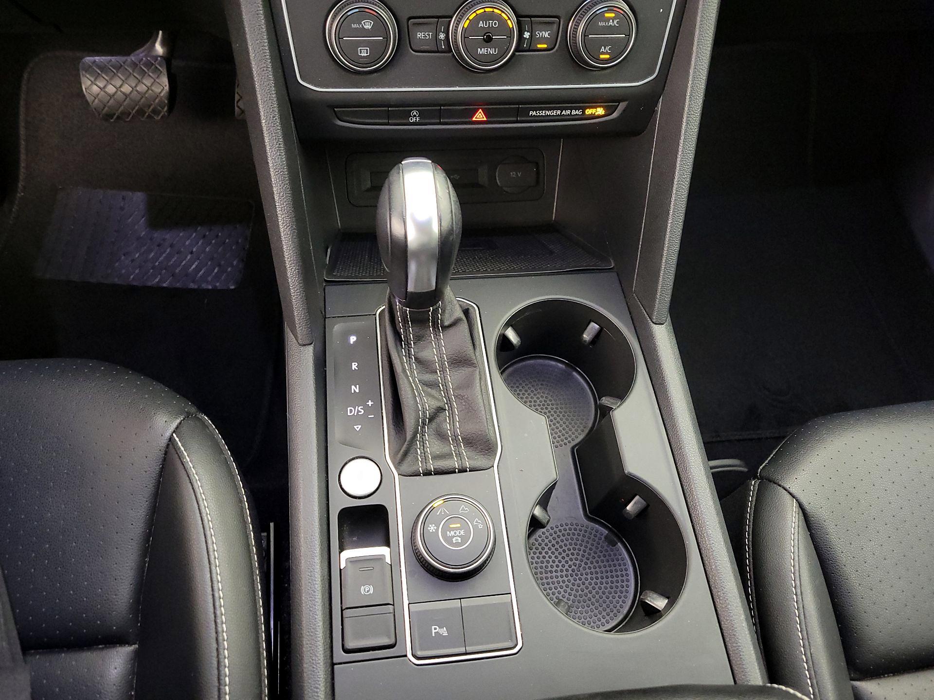 Thumbnail: 2021 Volkswagen Atlas - 17