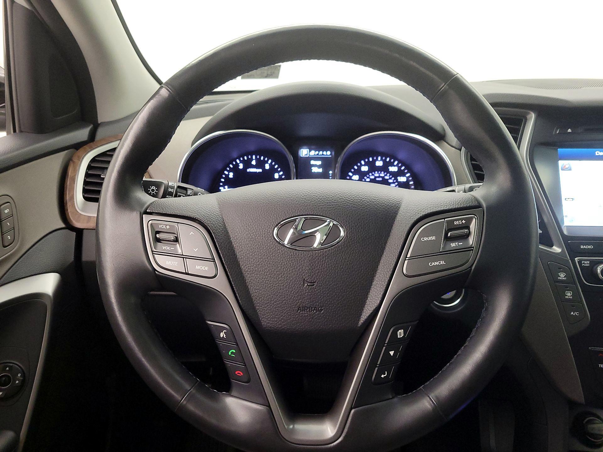 Thumbnail: 2018 Hyundai Santa Fe - 10