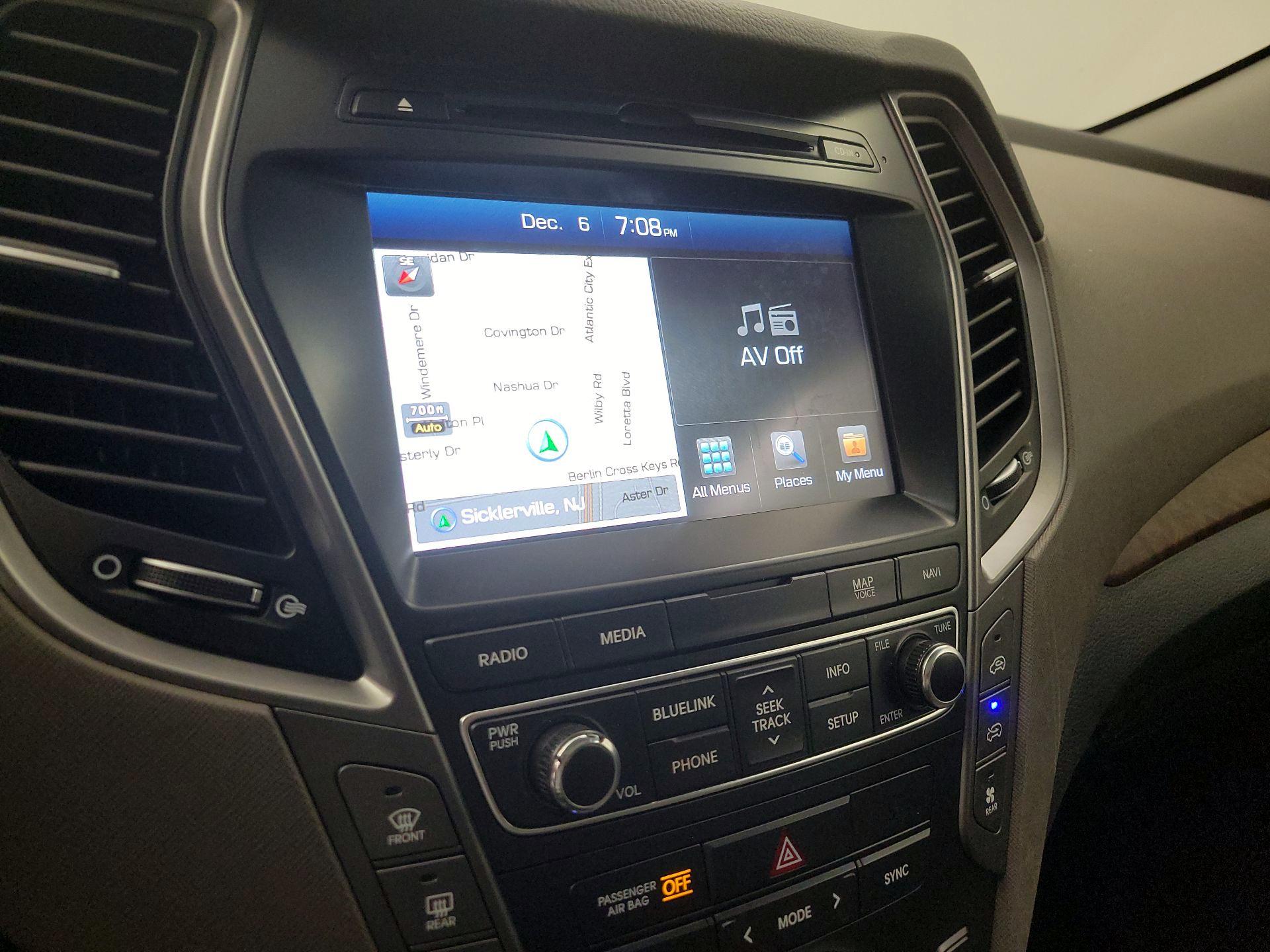 Thumbnail: 2018 Hyundai Santa Fe - 16