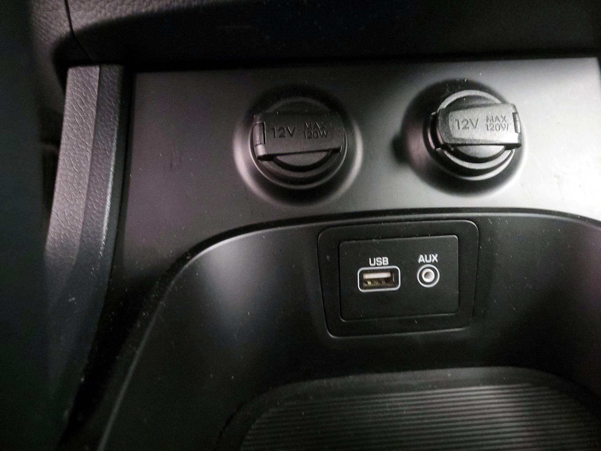 Thumbnail: 2018 Hyundai Santa Fe - 19