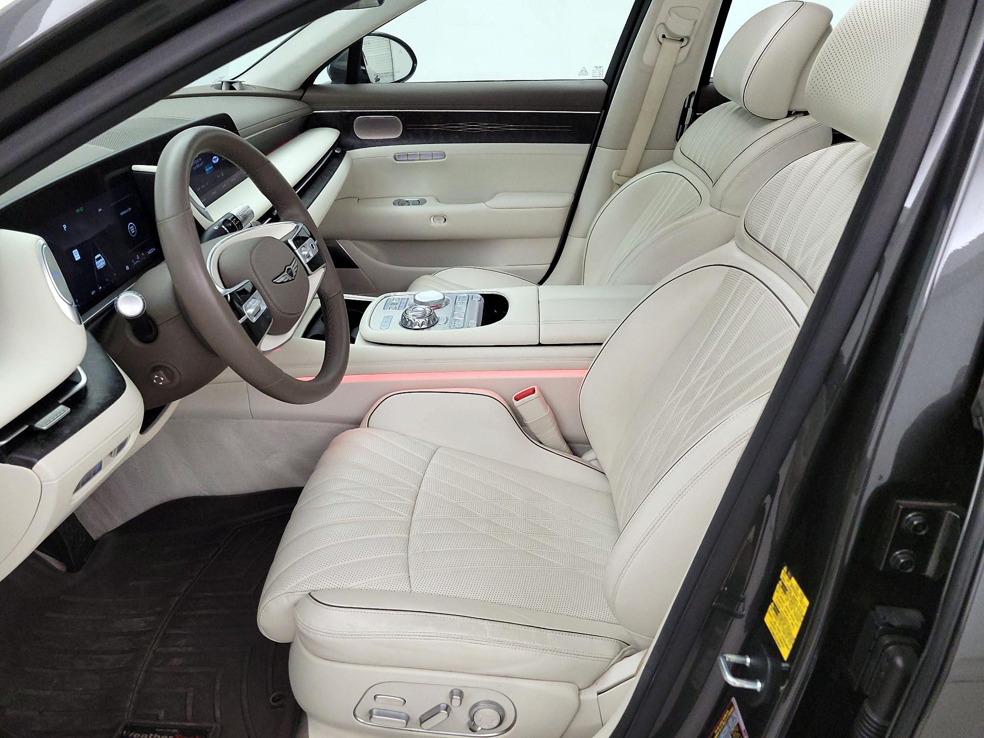 Thumbnail: 2023 Genesis G90 - 11