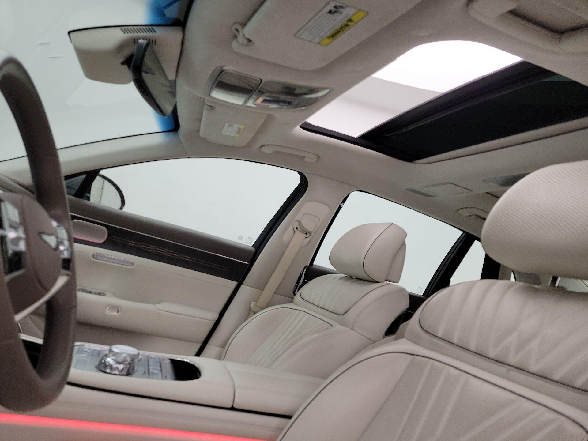 Thumbnail: 2023 Genesis G90 - 20