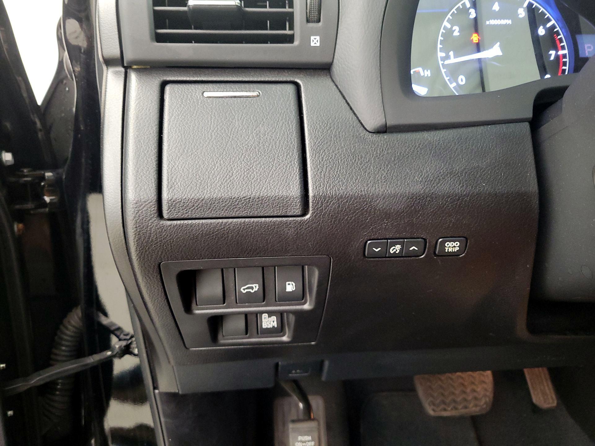 Thumbnail: 2015 Lexus RX - 13