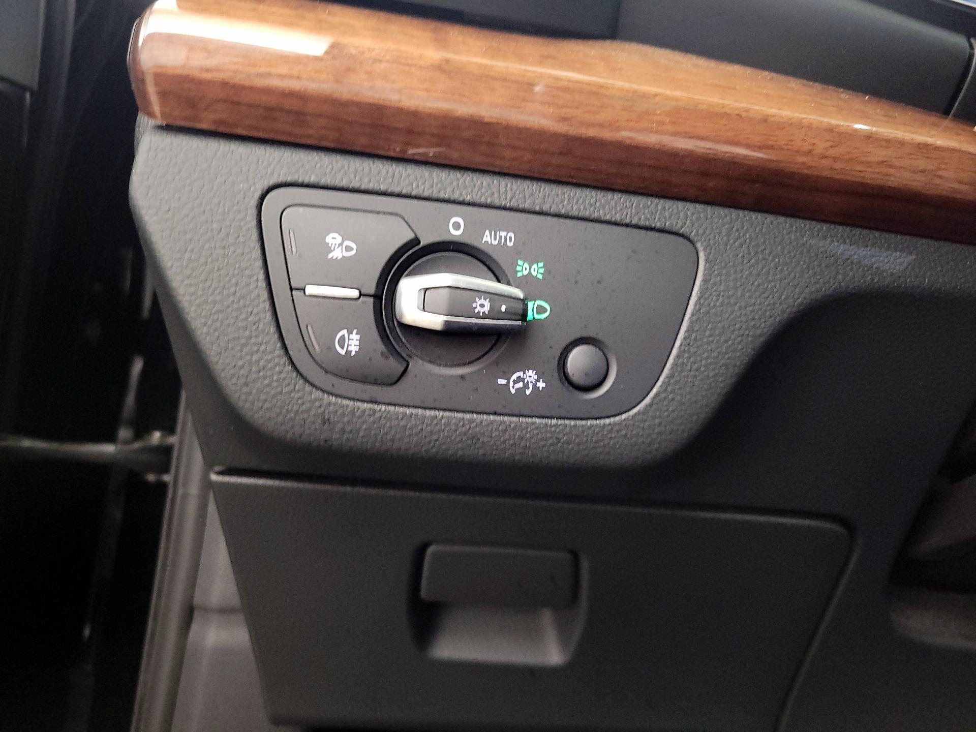 Thumbnail: 2021 Audi Q5 - 13