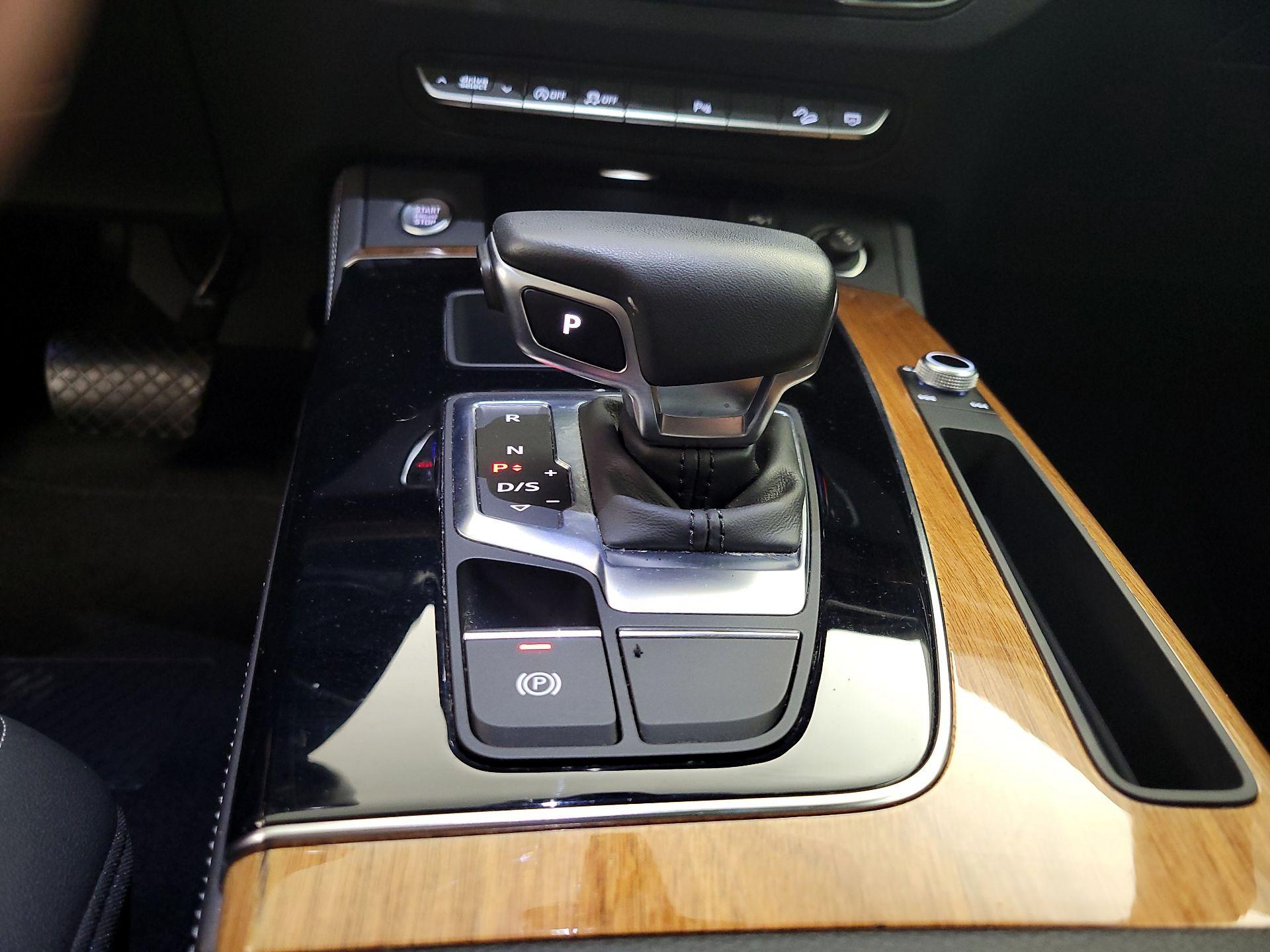 Thumbnail: 2021 Audi Q5 - 18