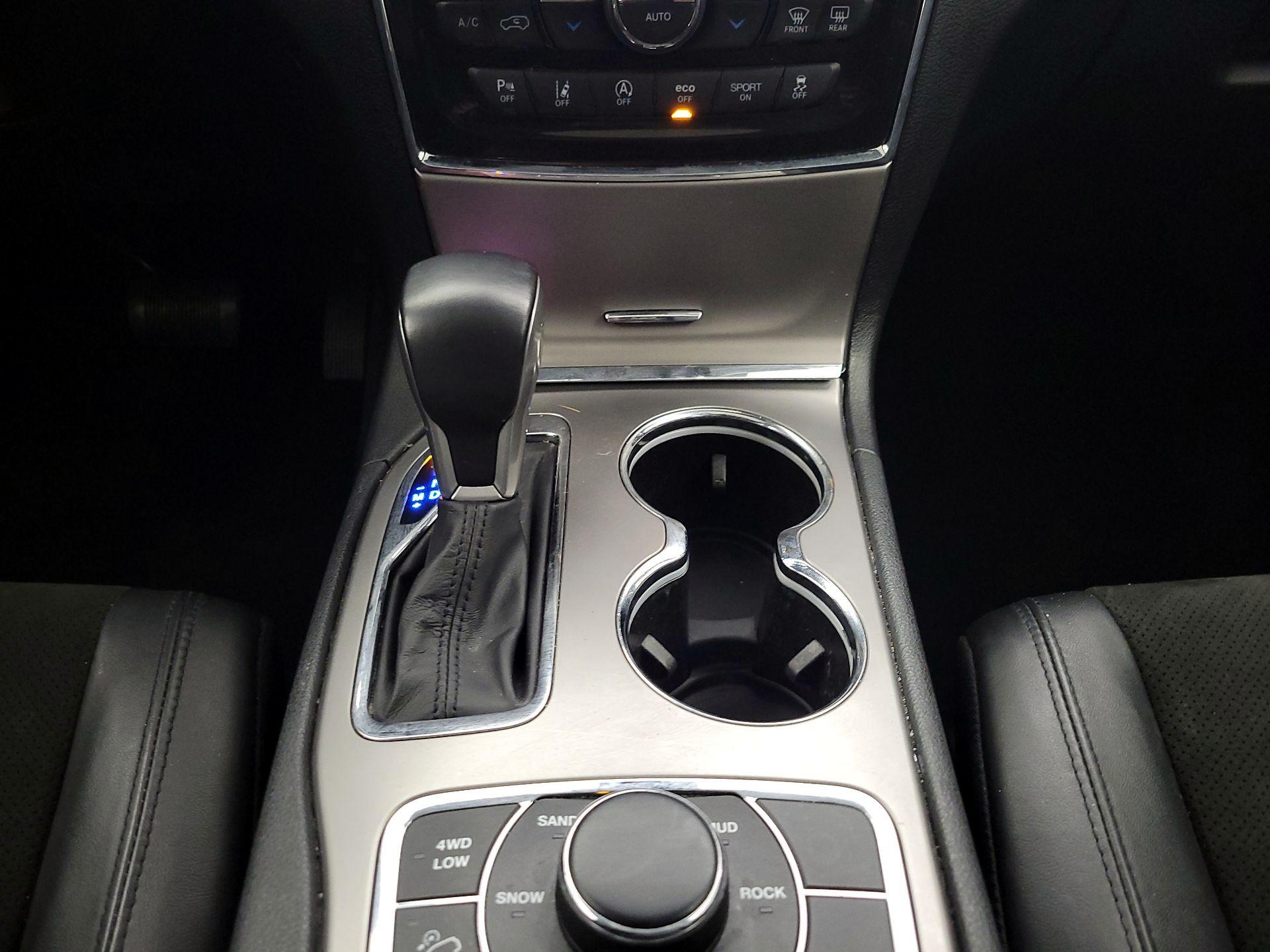 Thumbnail: 2022 Jeep Grand Cherokee - 18