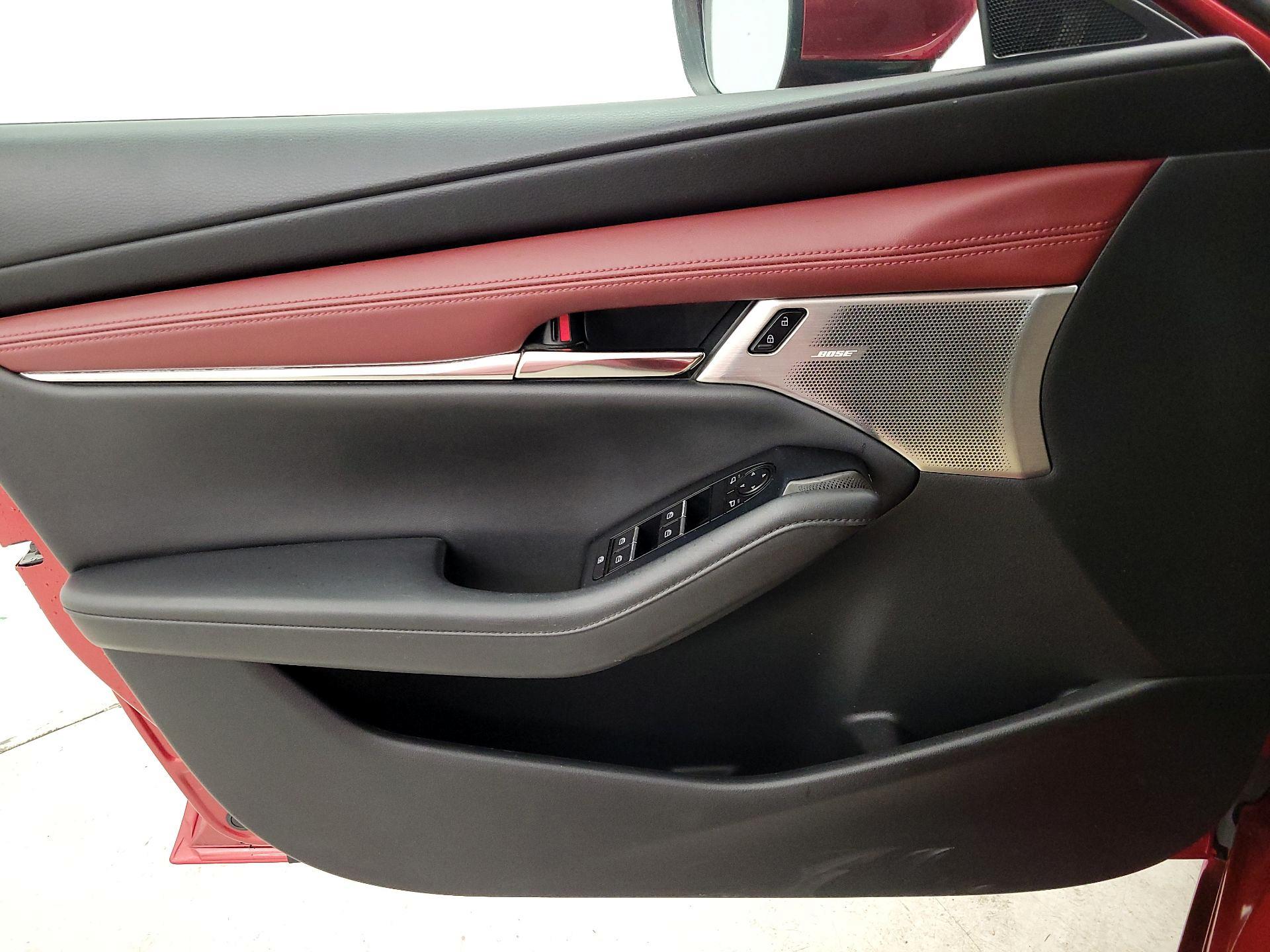 Thumbnail: 2019 Mazda Mazda3 - 12