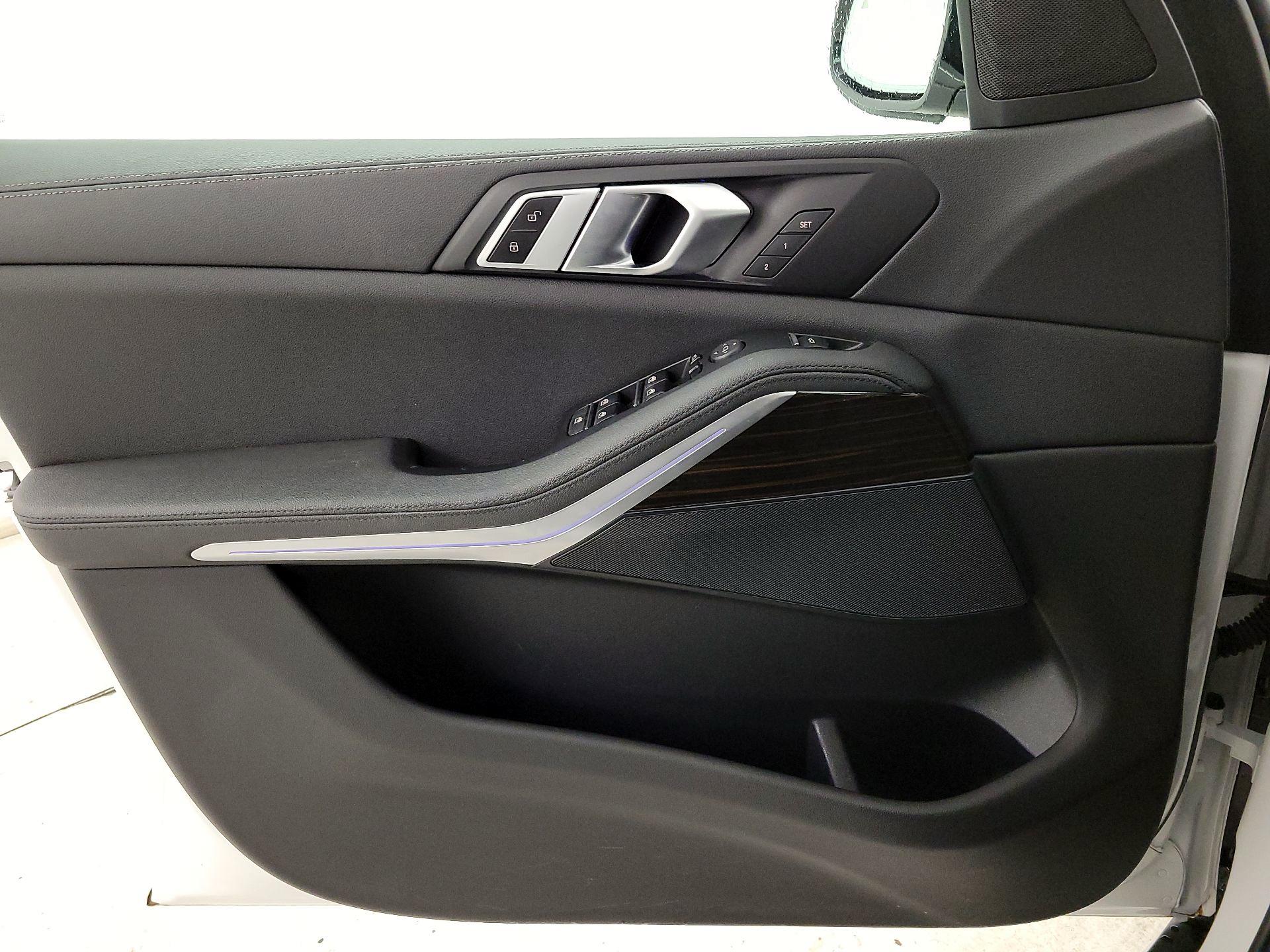 Thumbnail: 2020 BMW X5 - 12