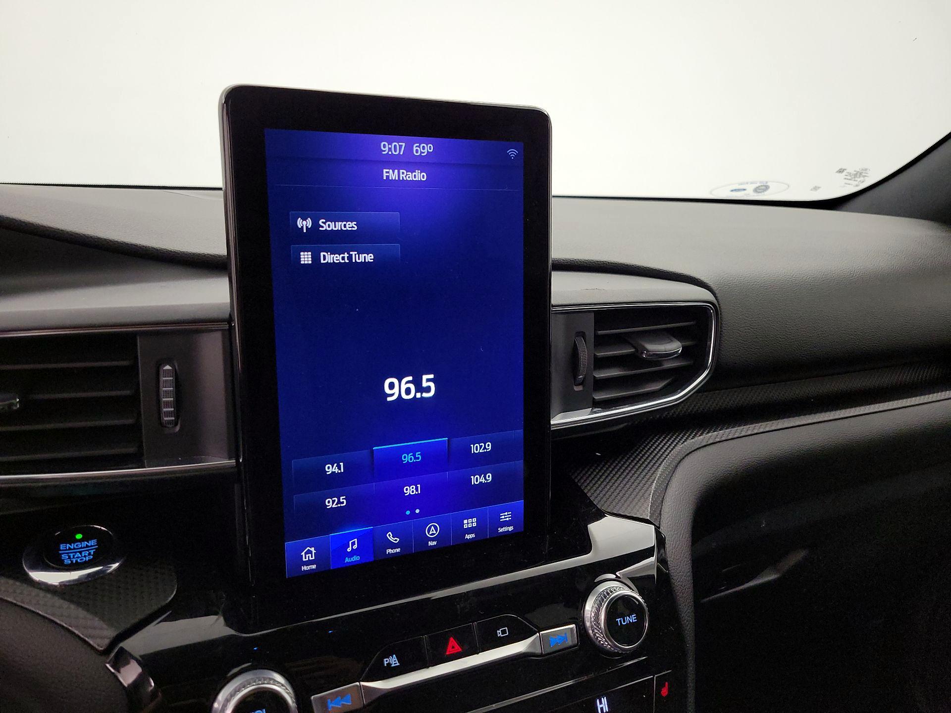 Thumbnail: 2021 Ford Explorer - 16