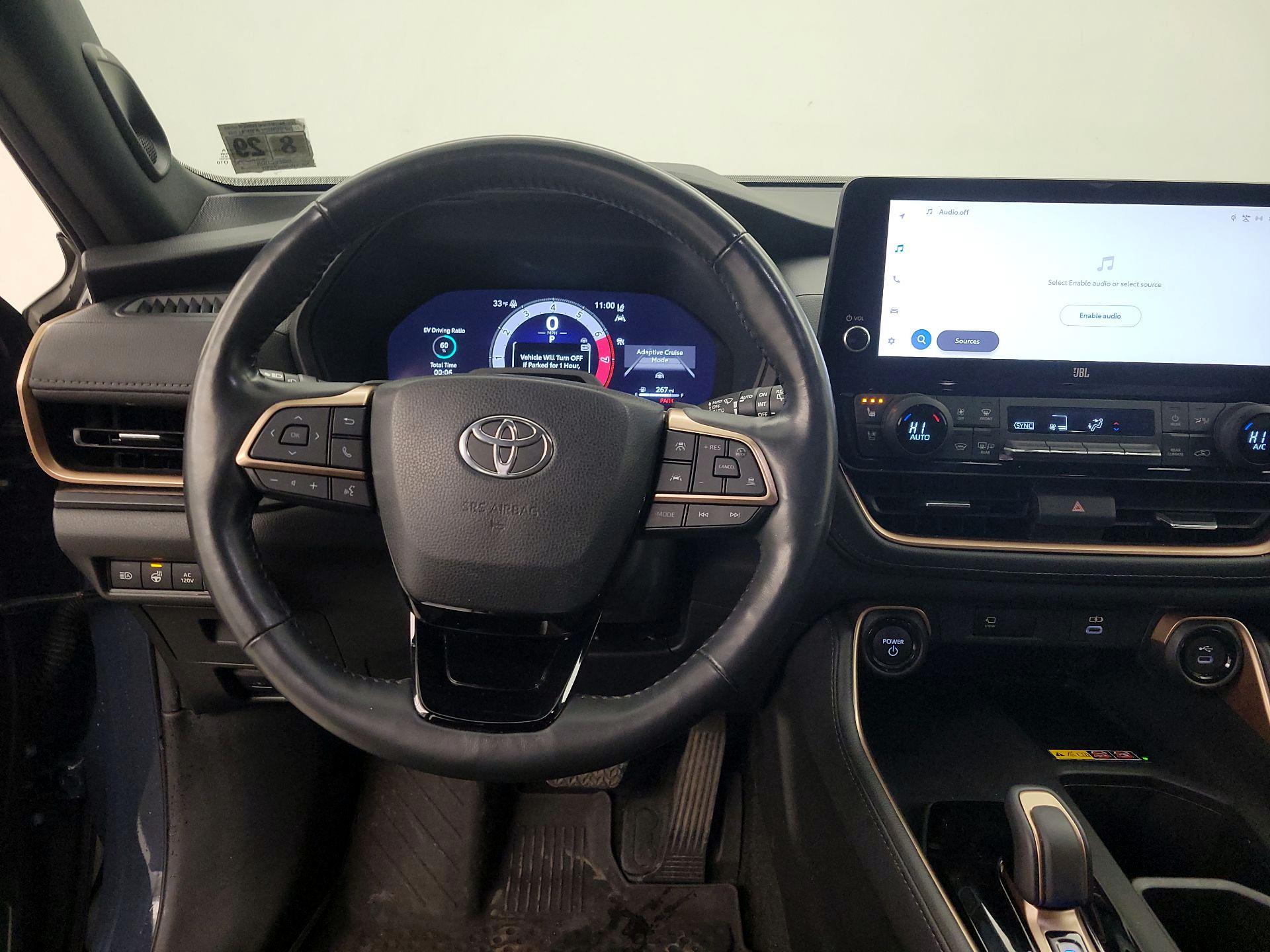 Thumbnail: 2024 Toyota Highlander - 10