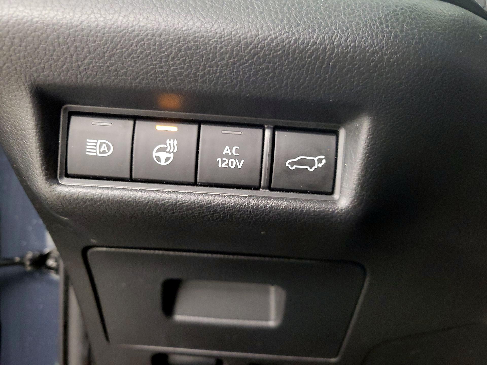 Thumbnail: 2024 Toyota Highlander - 13