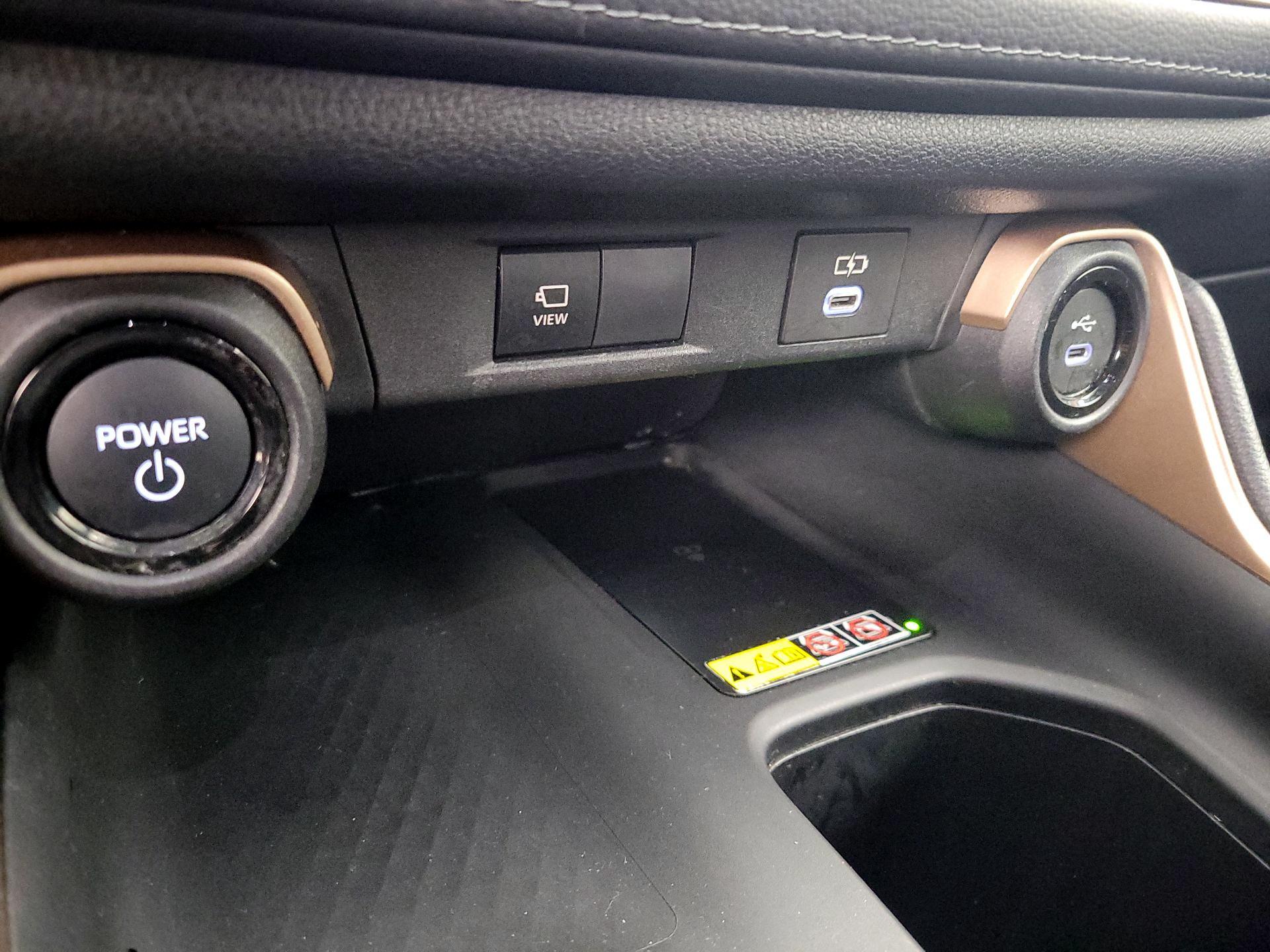 Thumbnail: 2024 Toyota Highlander - 18