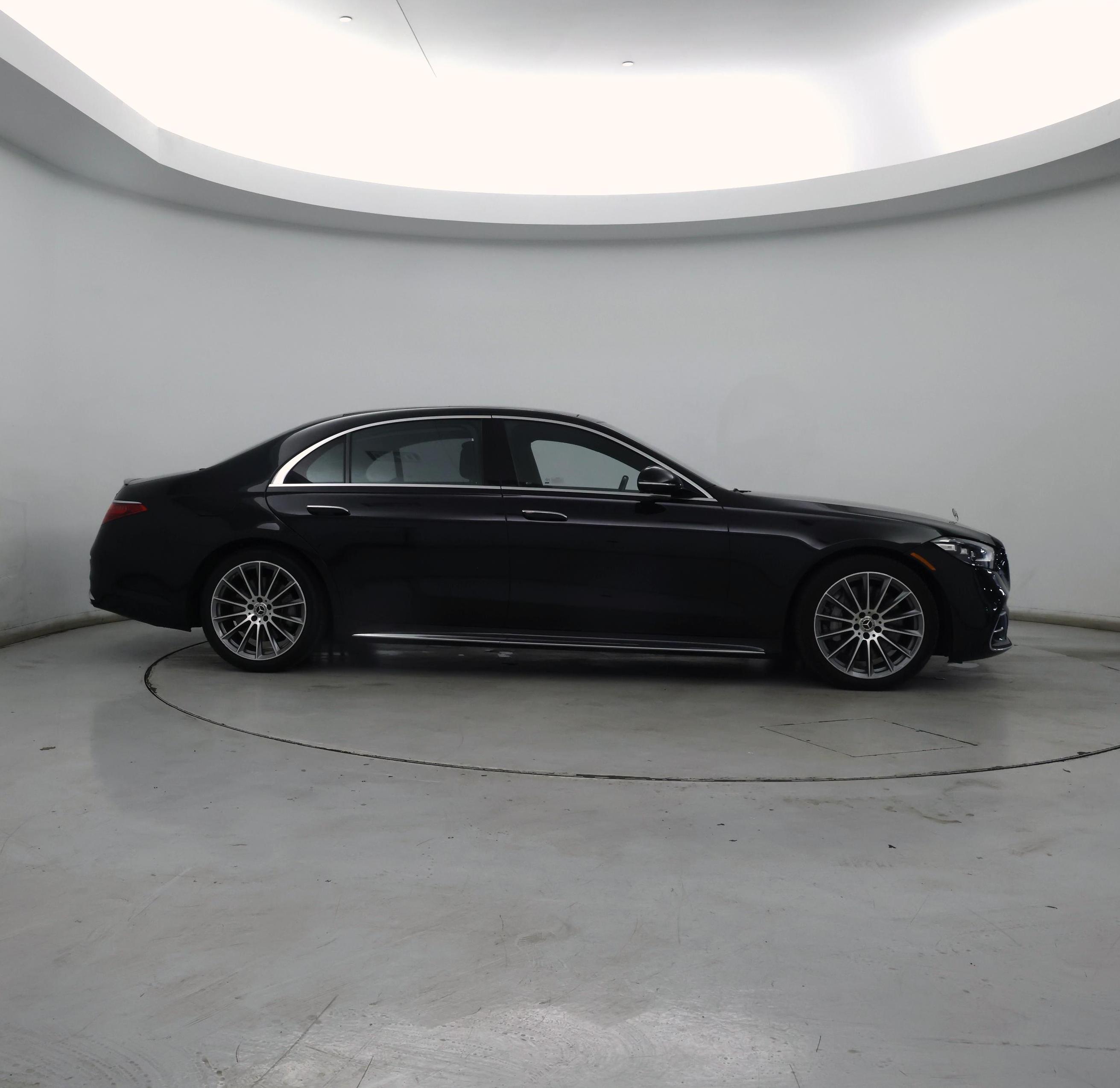 Thumbnail: 2022 Mercedes-Benz S-Class - 7