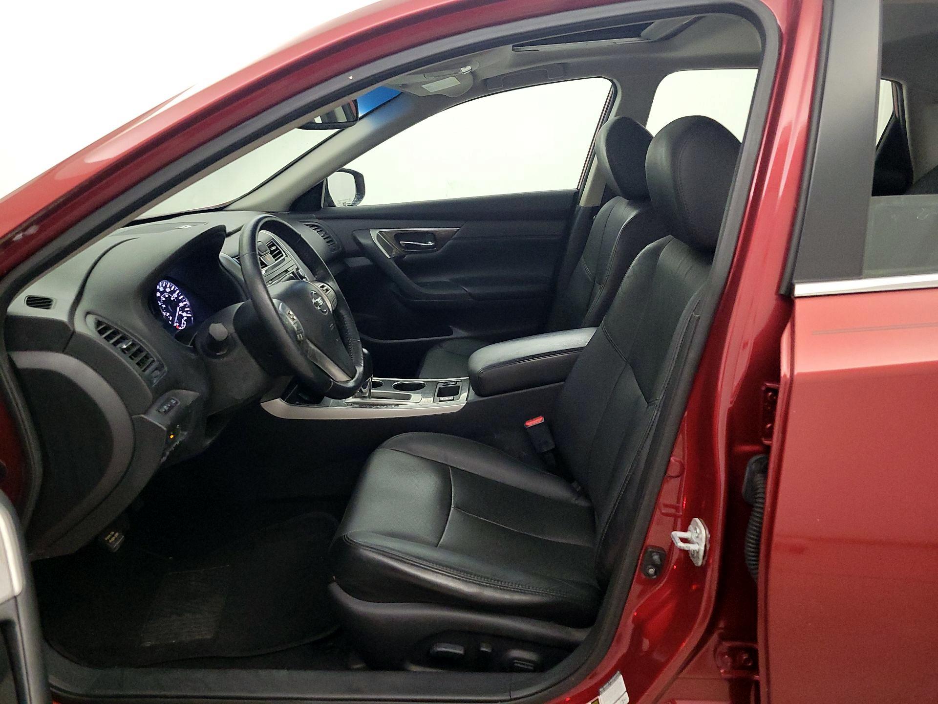 Thumbnail: 2014 Nissan Altima - 11