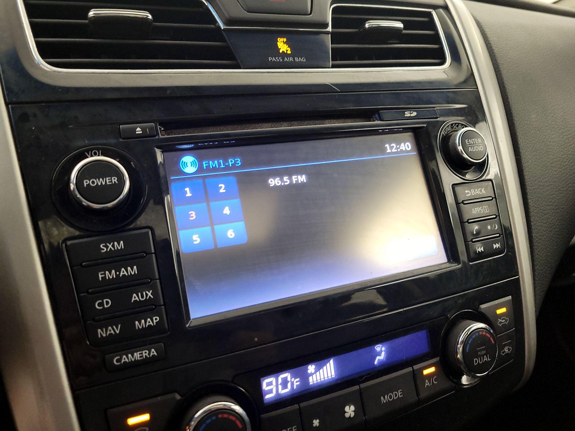 Thumbnail: 2014 Nissan Altima - 15