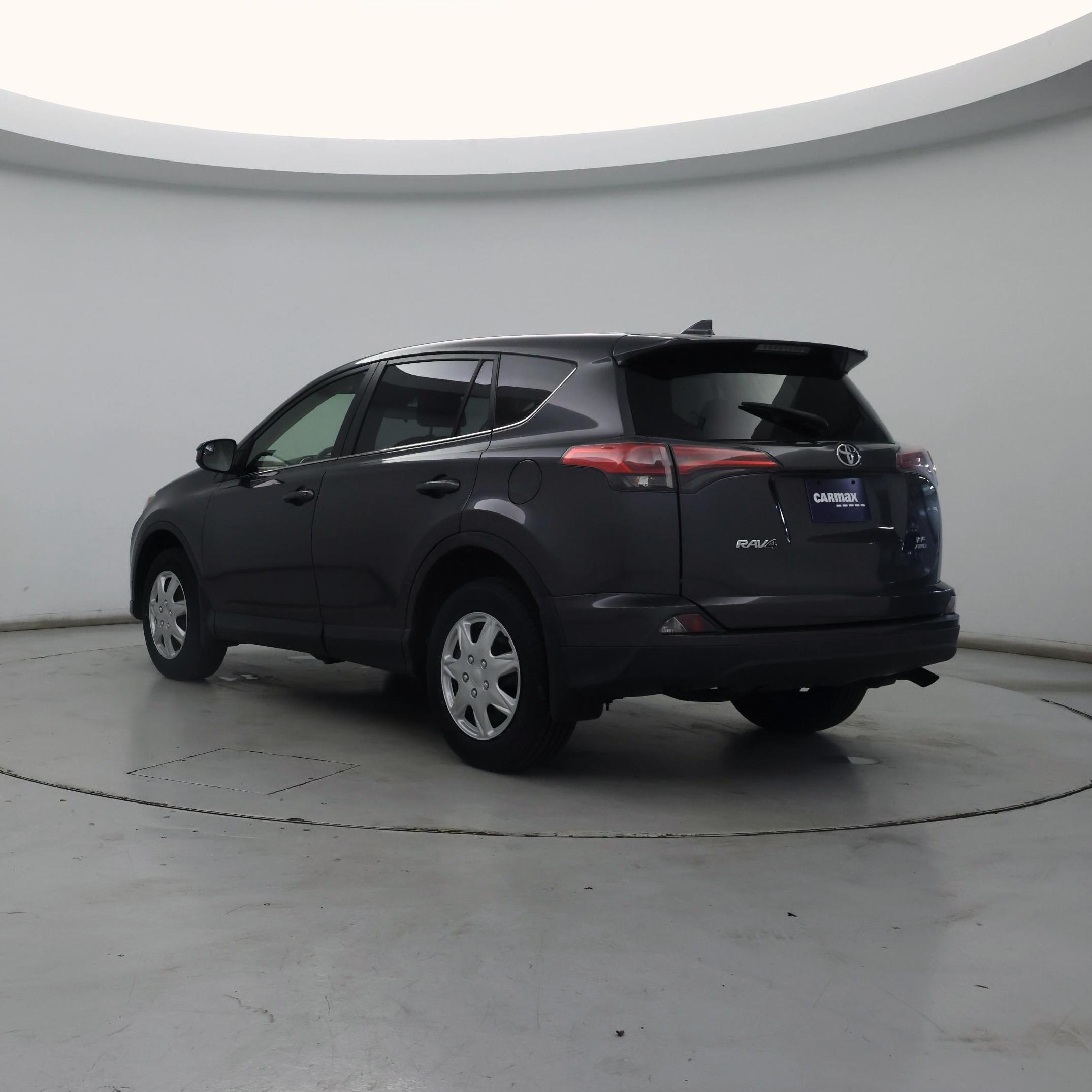Thumbnail: 2018 Toyota RAV4 - 2
