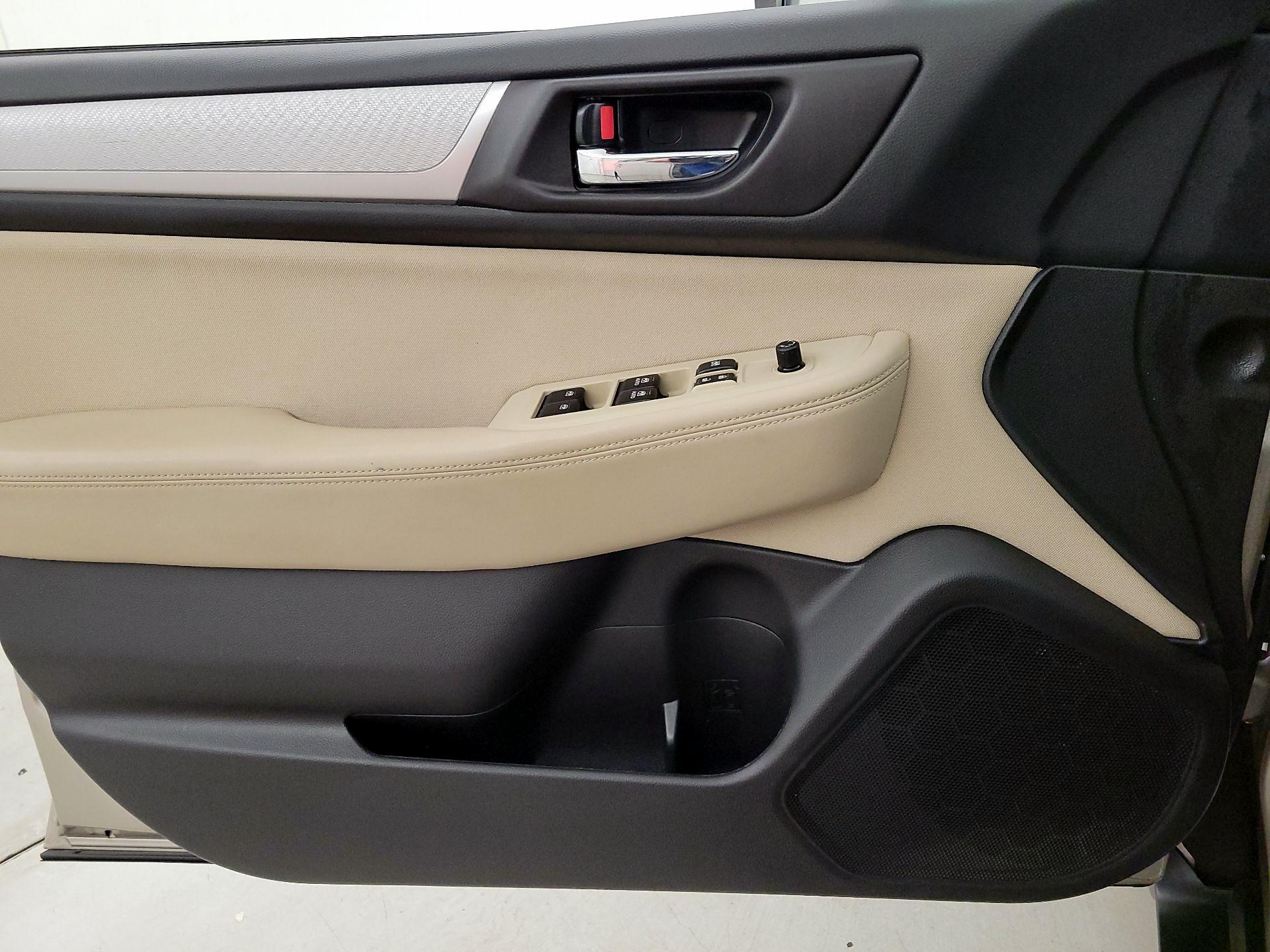 Thumbnail: 2016 Subaru Outback - 12