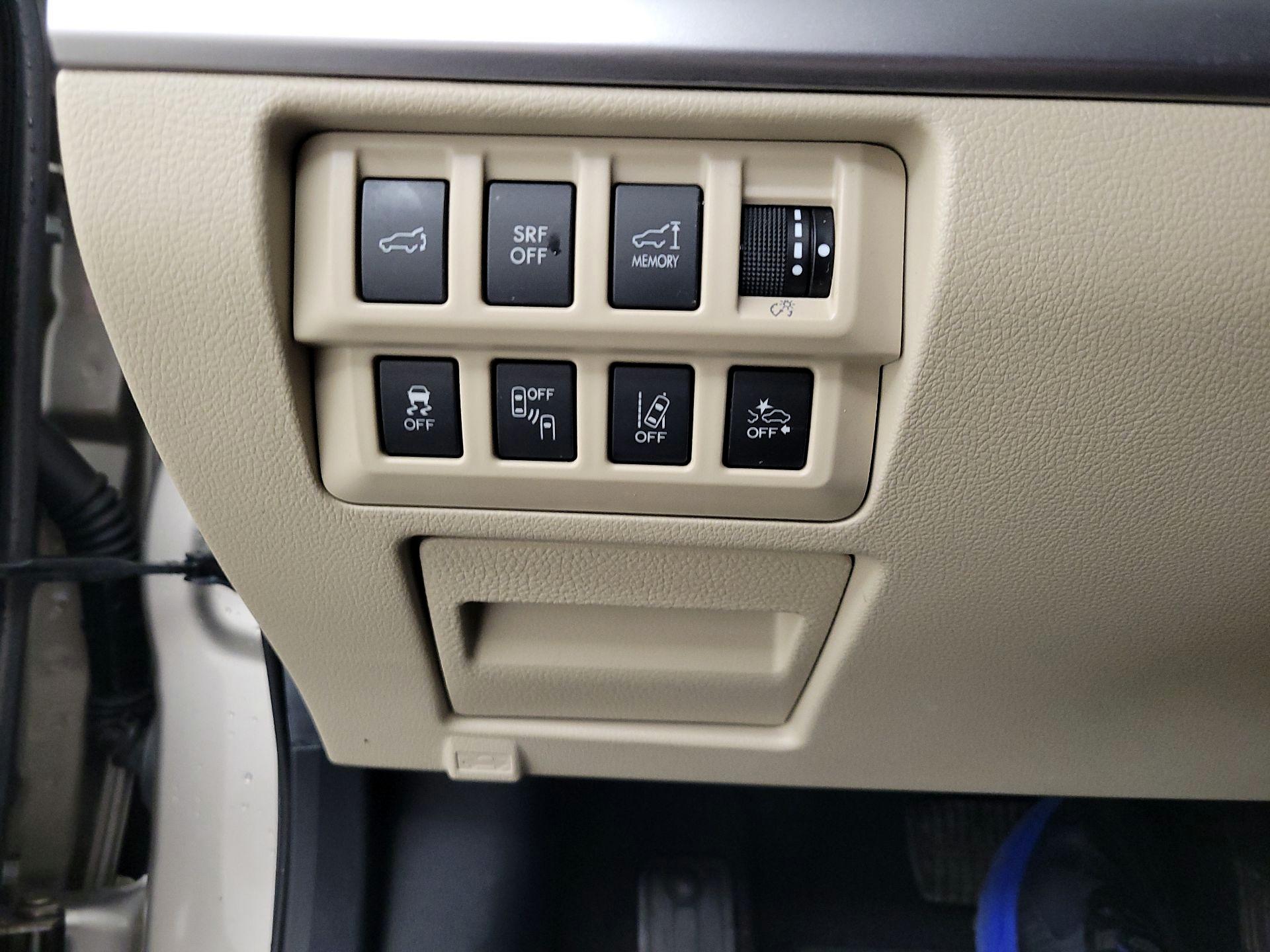 Thumbnail: 2016 Subaru Outback - 13