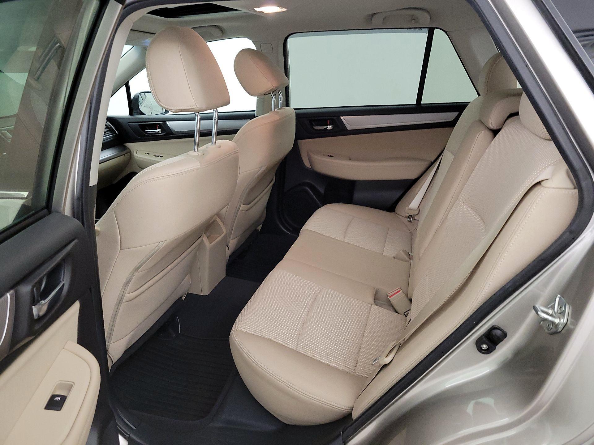 Thumbnail: 2016 Subaru Outback - 20