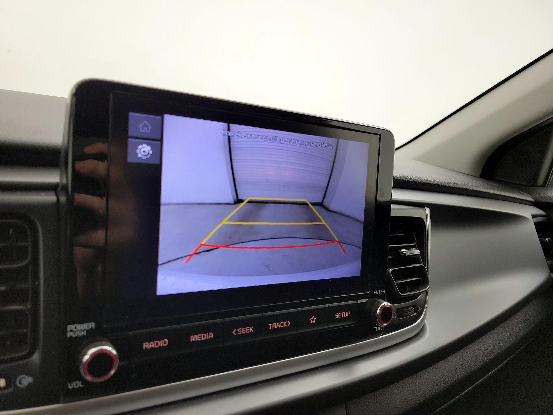 Thumbnail: 2022 Kia Rio - 14