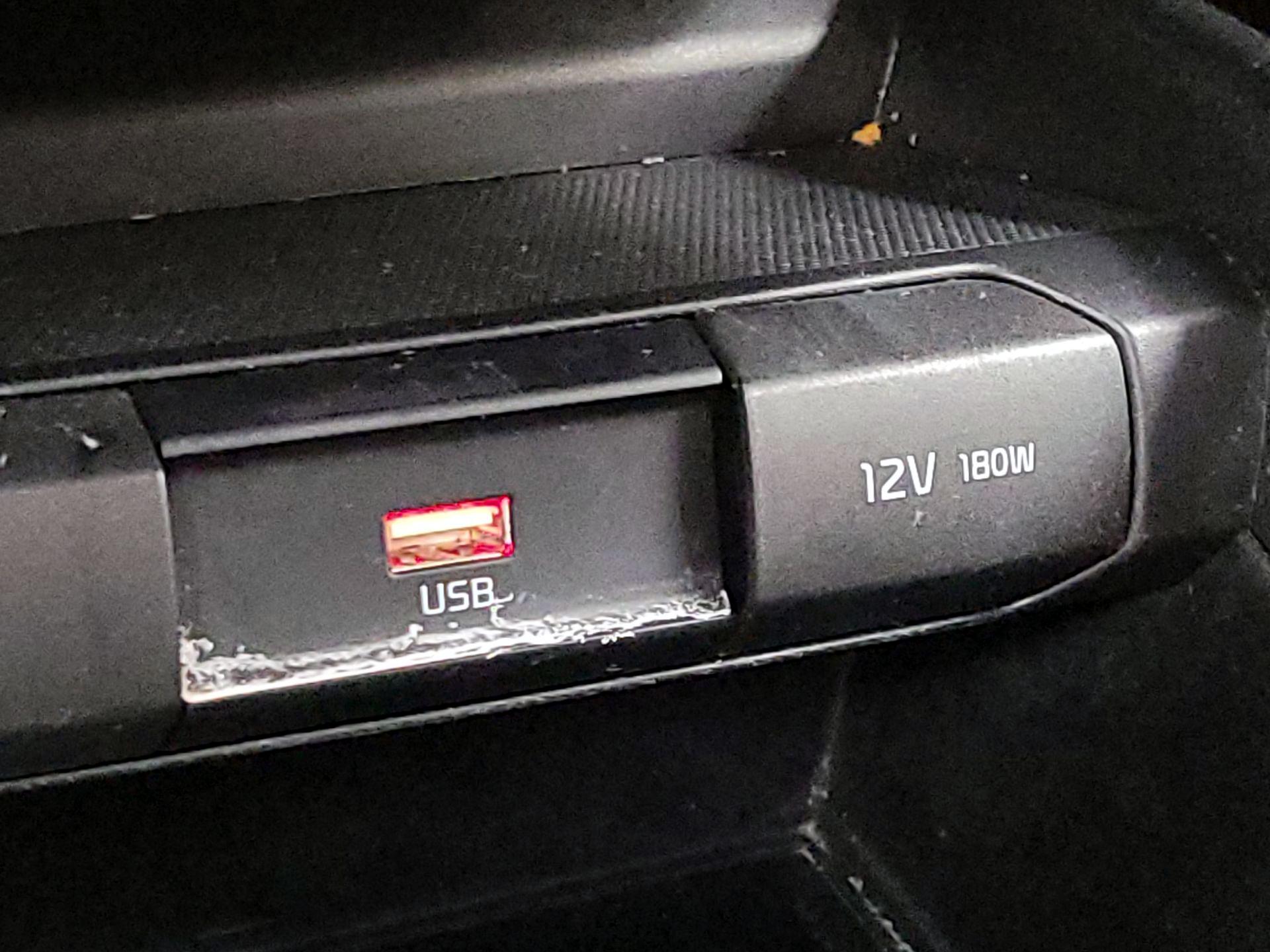 Thumbnail: 2022 Kia Rio - 18