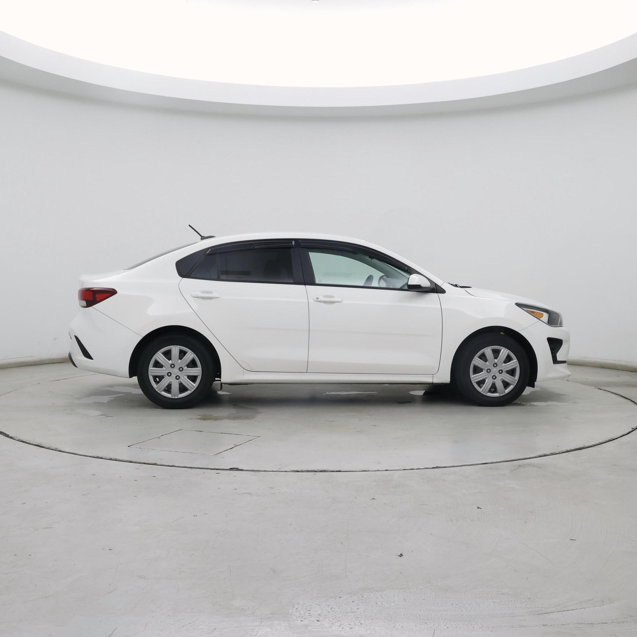 Thumbnail: 2022 Kia Rio - 7