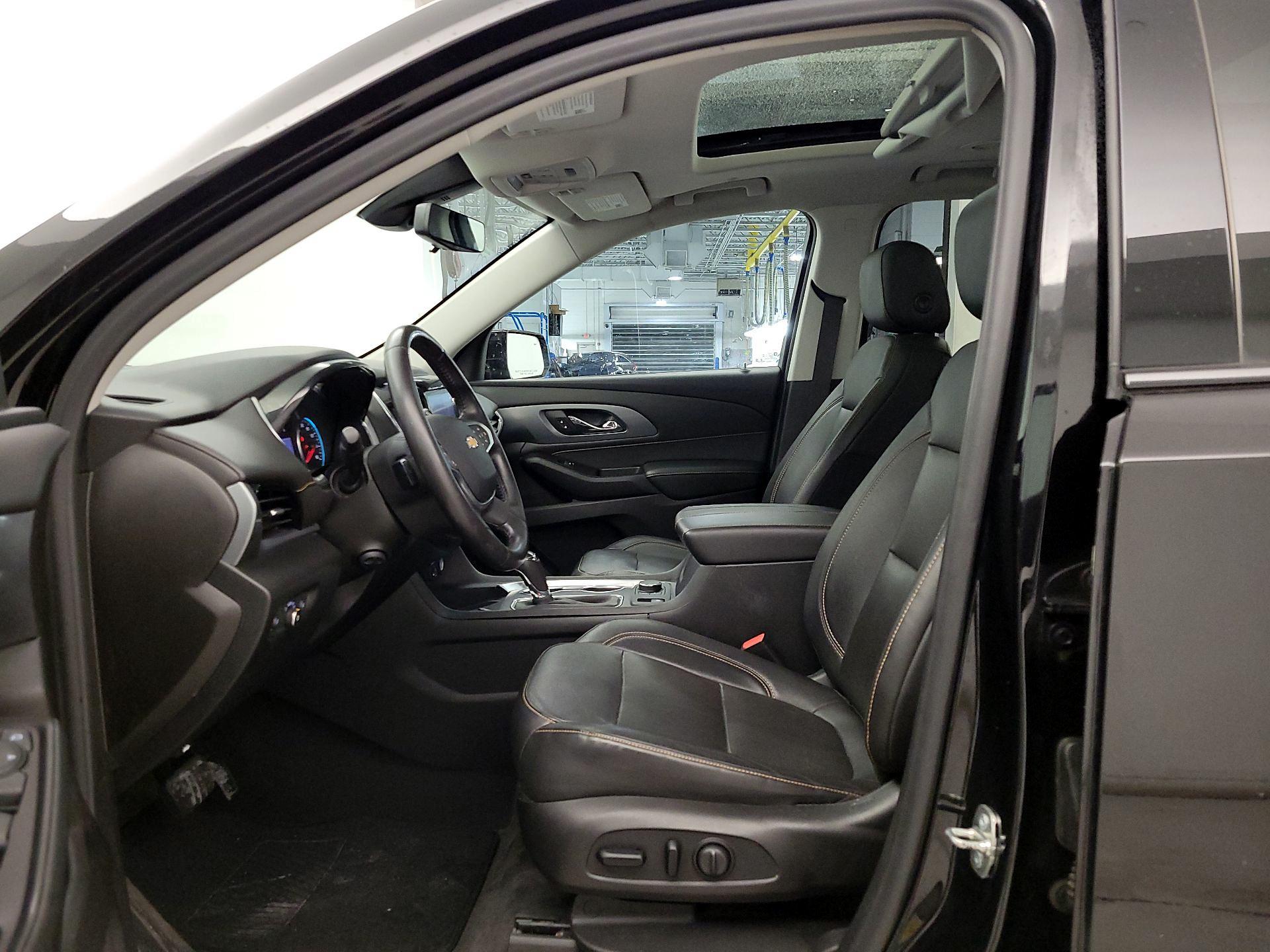 Thumbnail: 2020 Chevrolet Traverse - 11