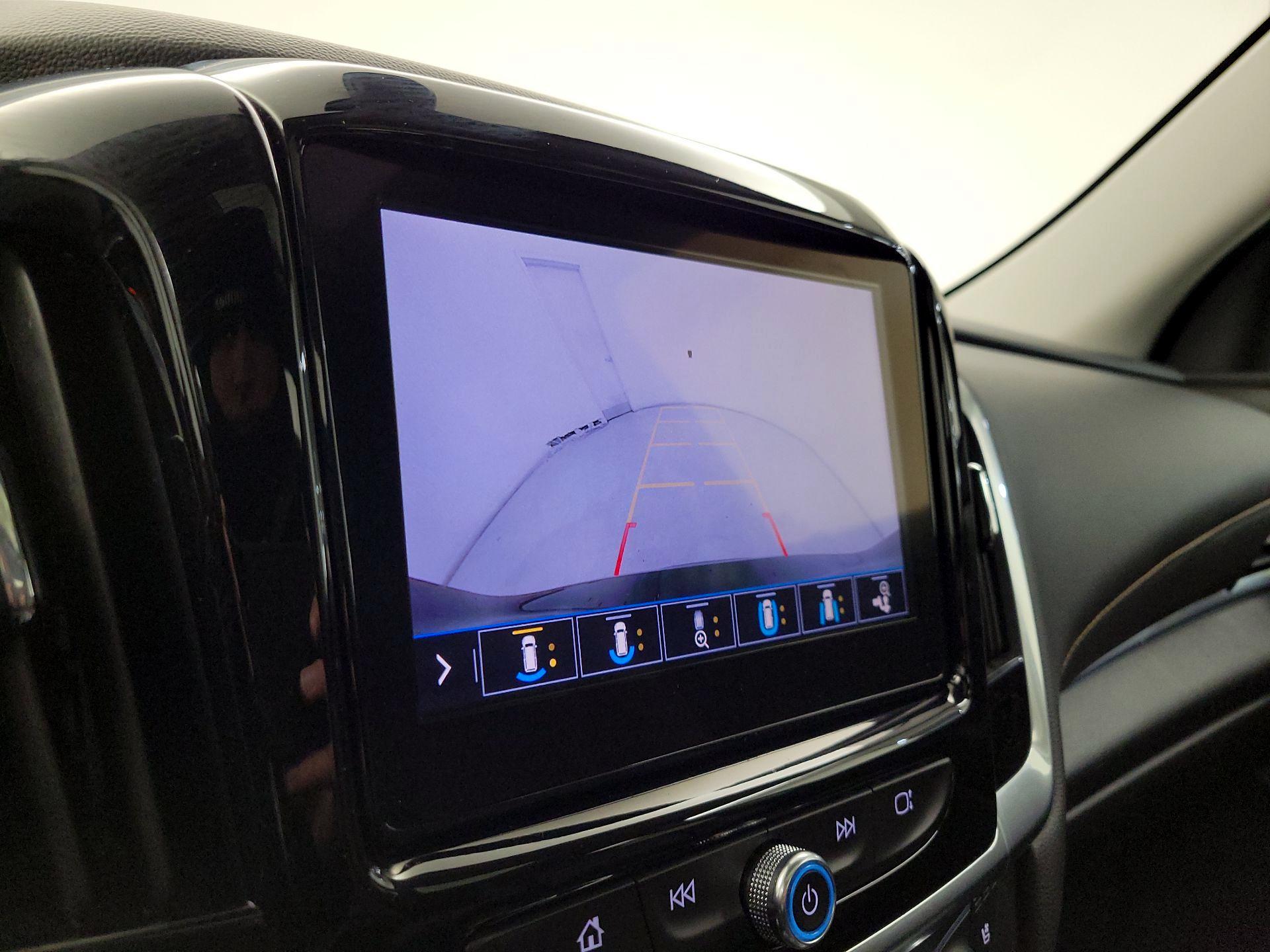 Thumbnail: 2020 Chevrolet Traverse - 15