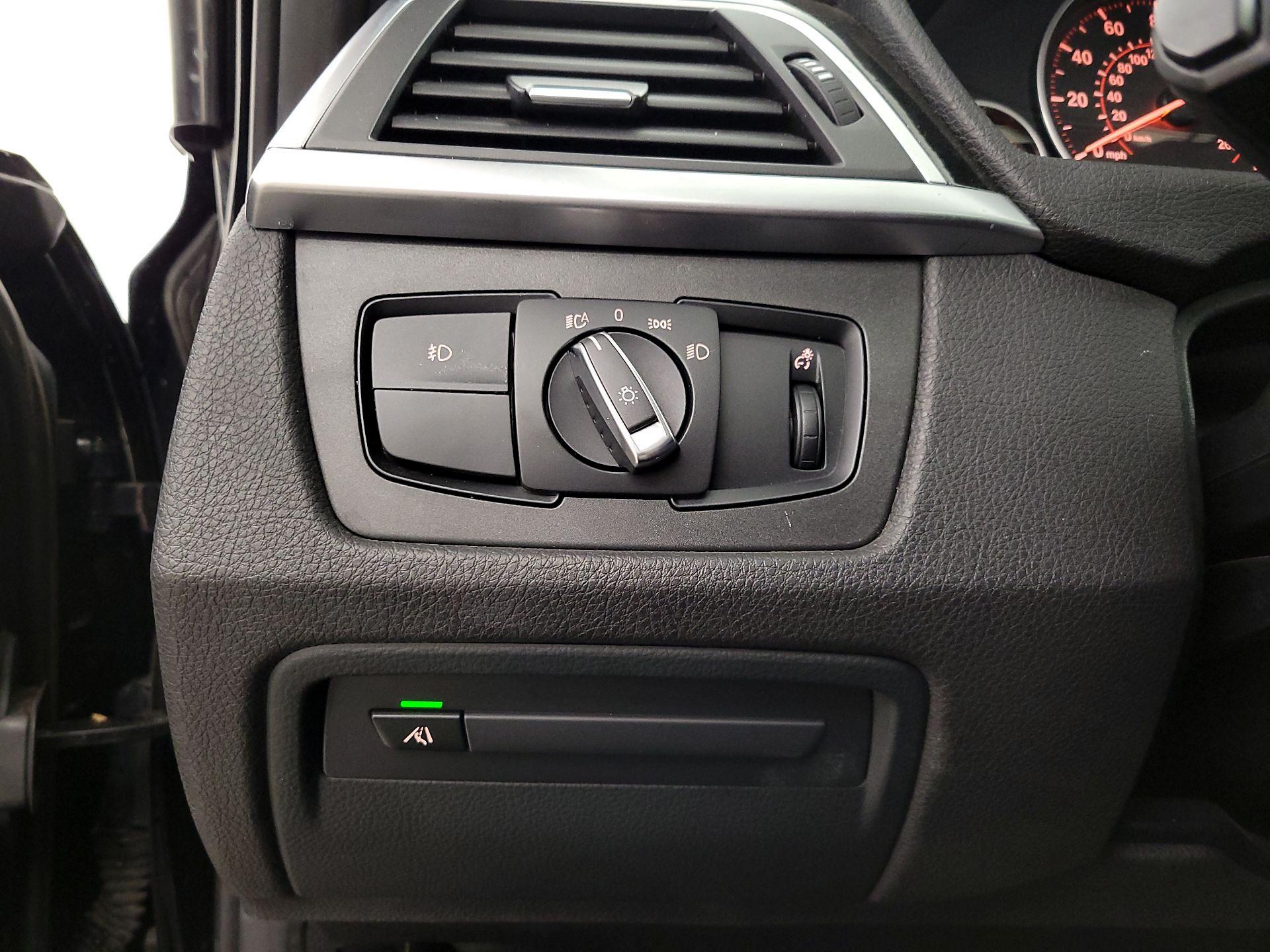 Thumbnail: 2018 BMW 3 Series - 13