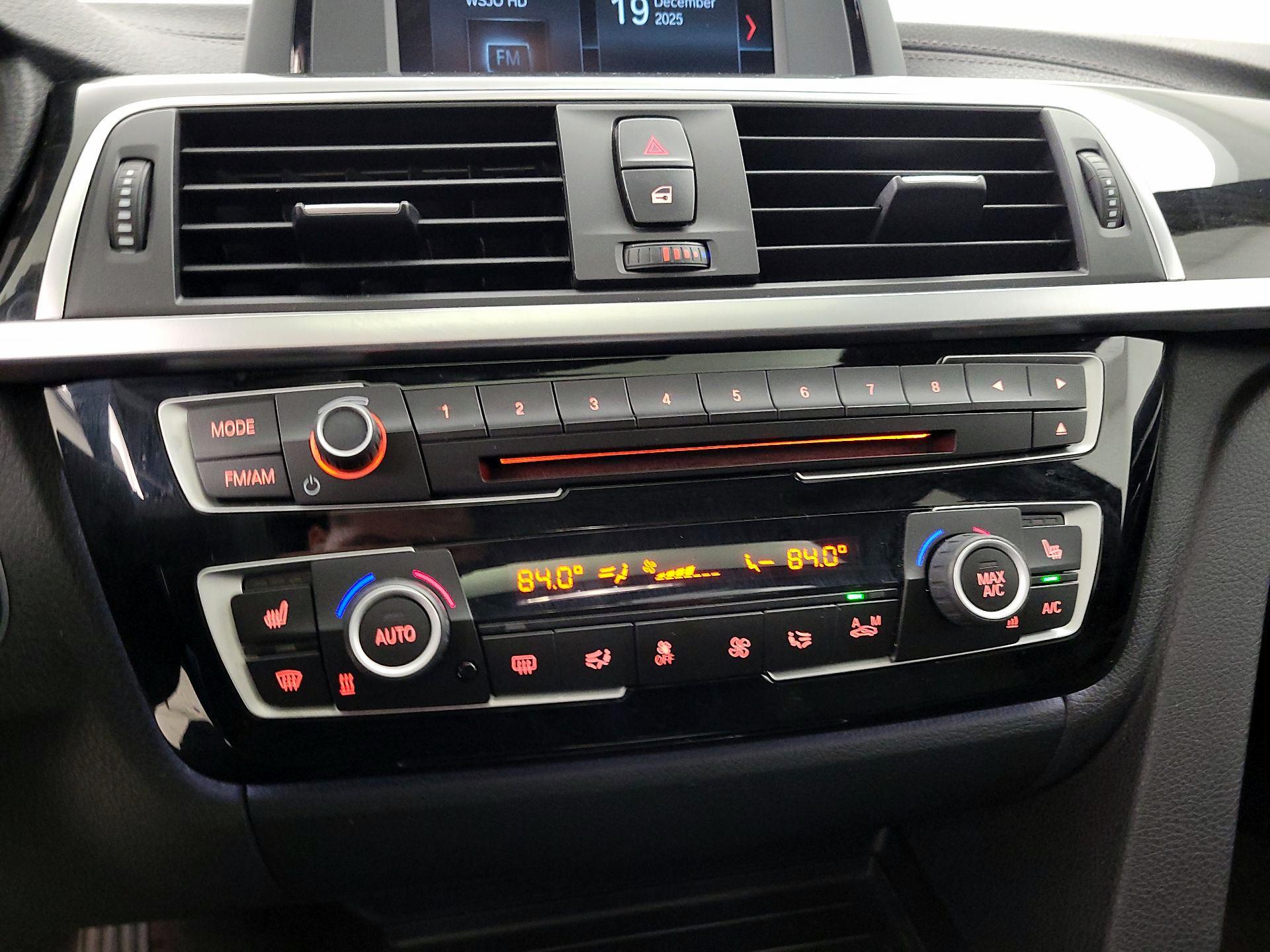 Thumbnail: 2018 BMW 3 Series - 17