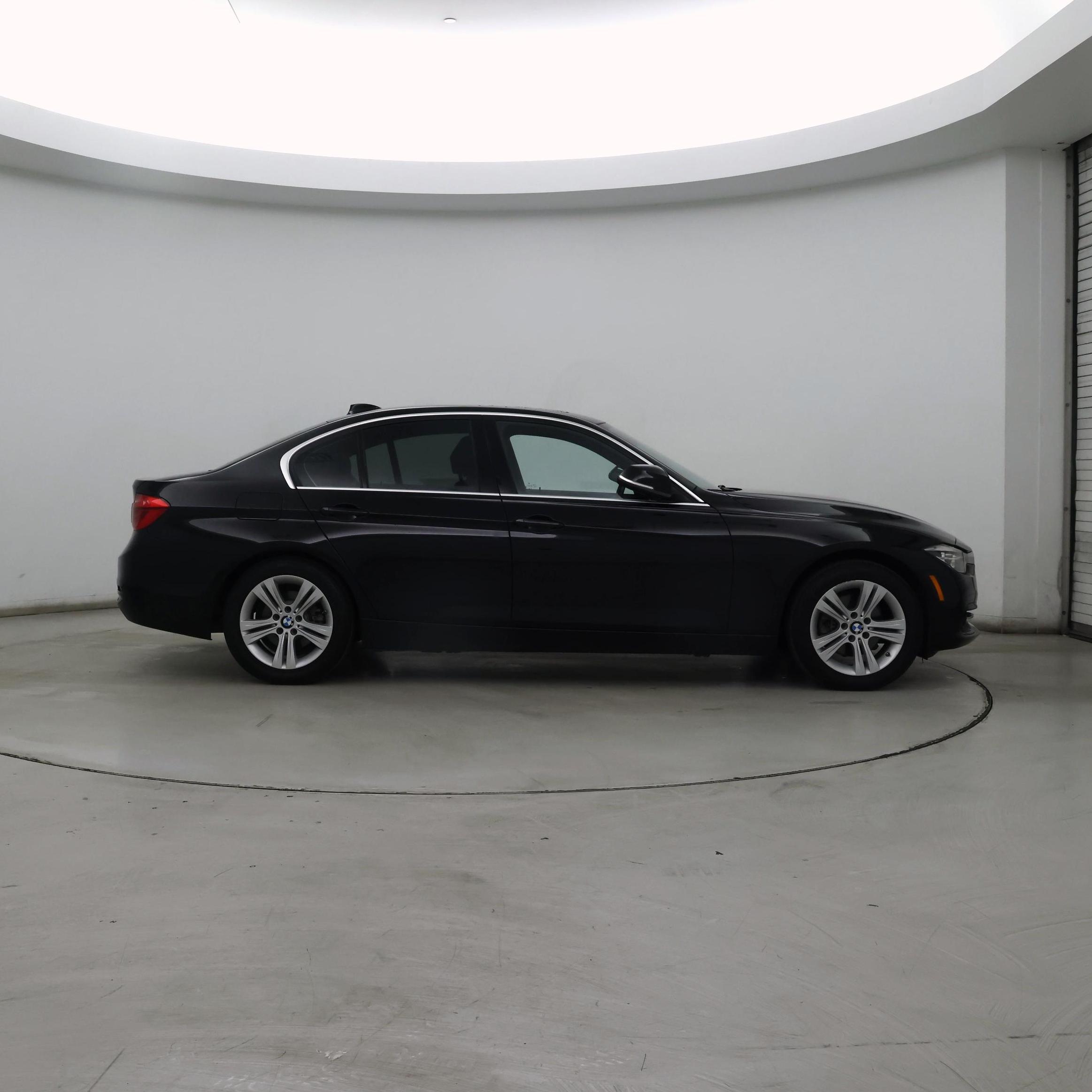 Thumbnail: 2018 BMW 3 Series - 7