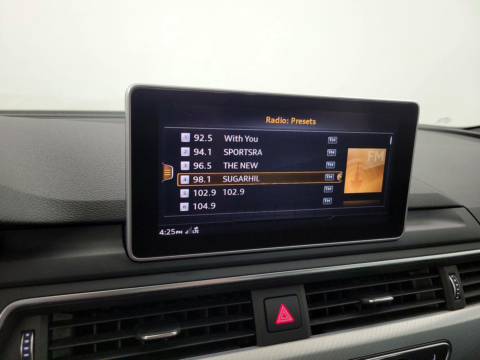 Thumbnail: 2019 Audi A4 - 16