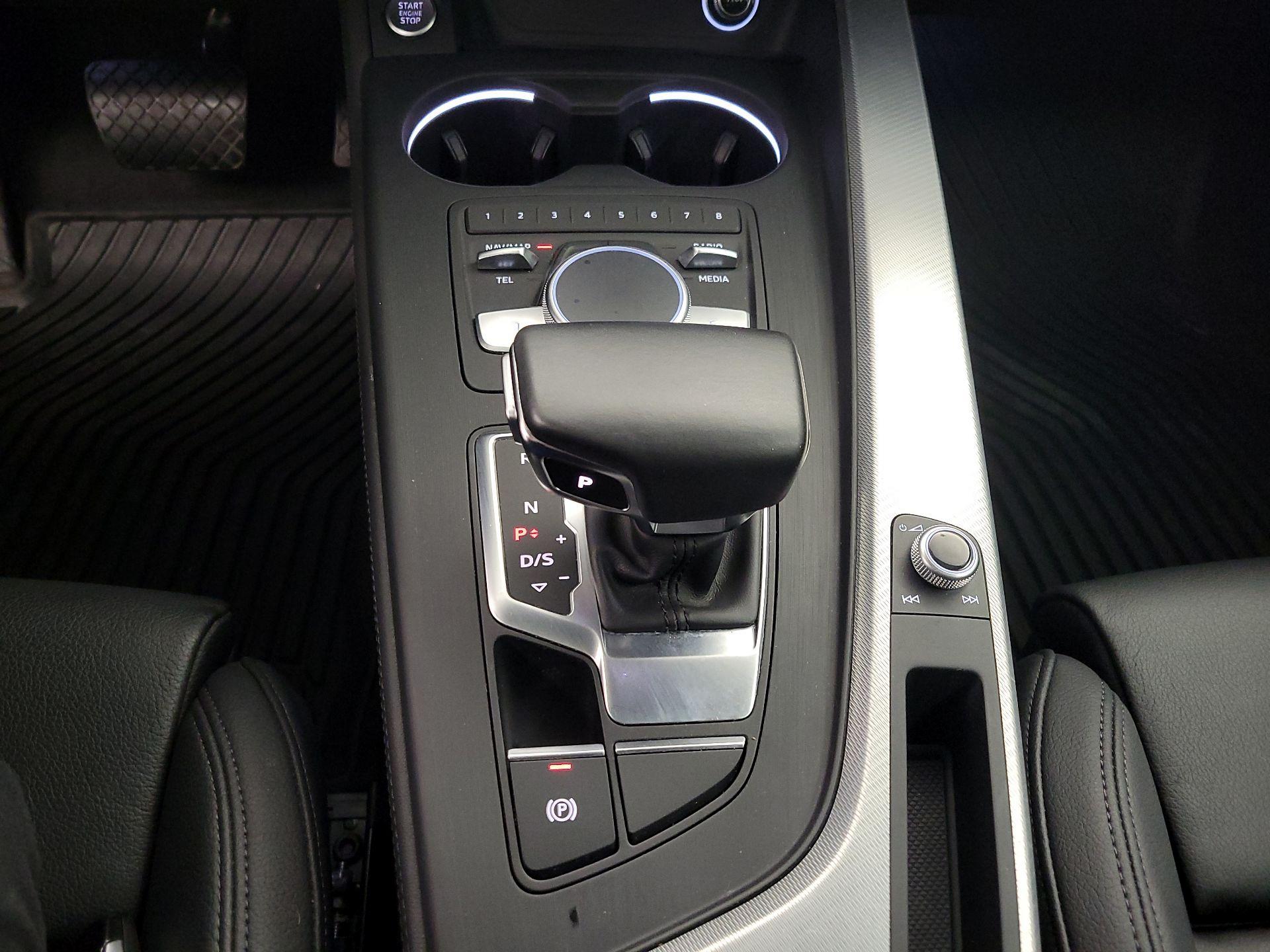 Thumbnail: 2019 Audi A4 - 18