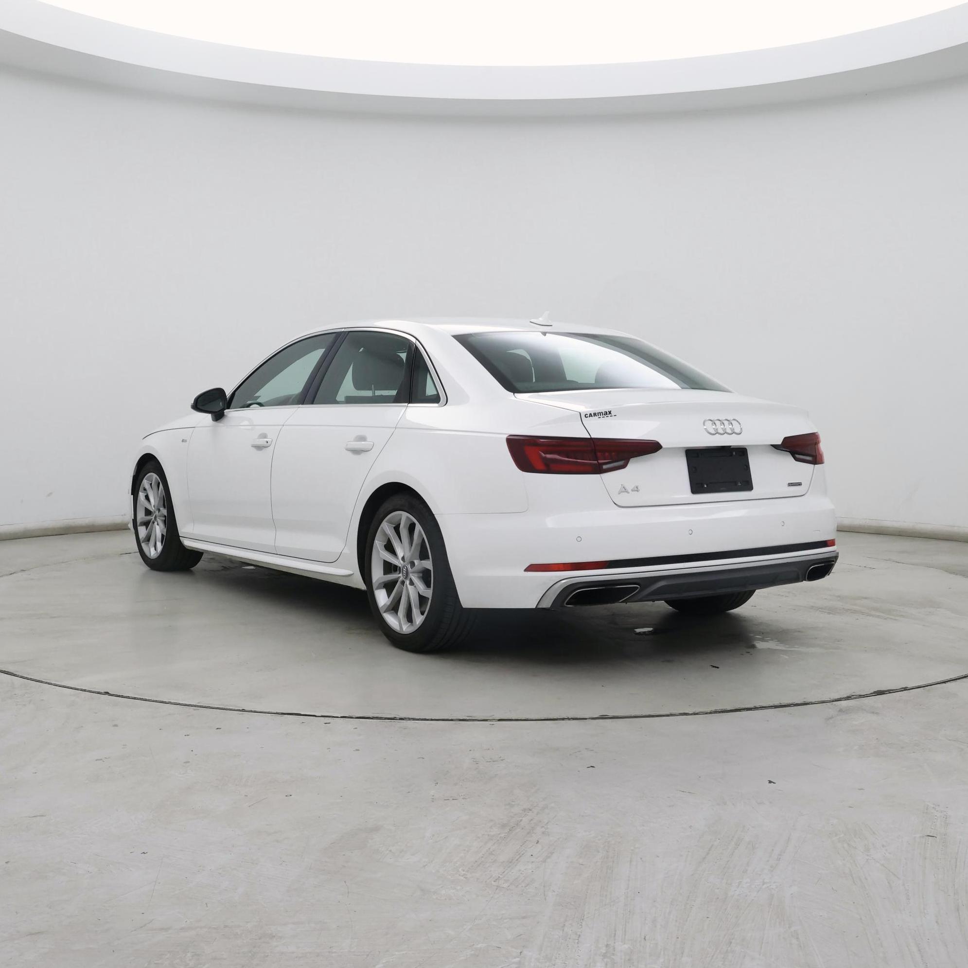 Thumbnail: 2019 Audi A4 - 2