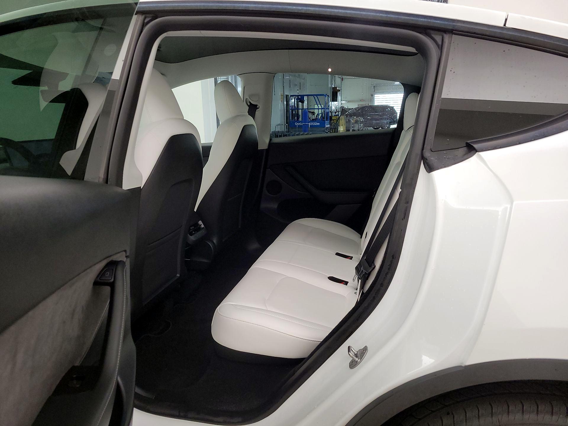 Thumbnail: 2023 Tesla Model Y - 18