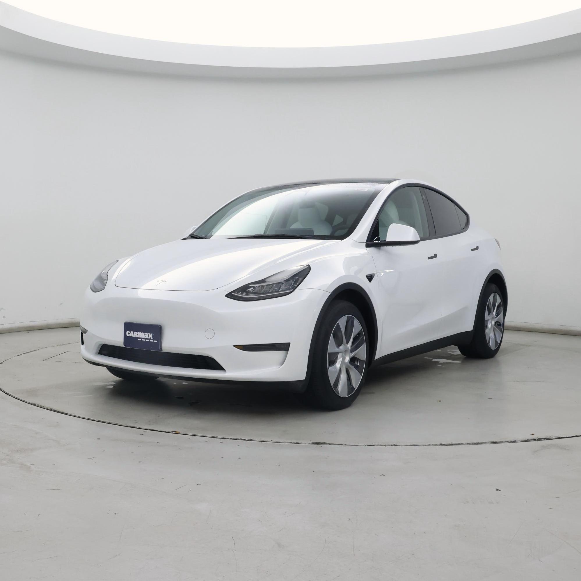 Thumbnail: 2023 Tesla Model Y - 4