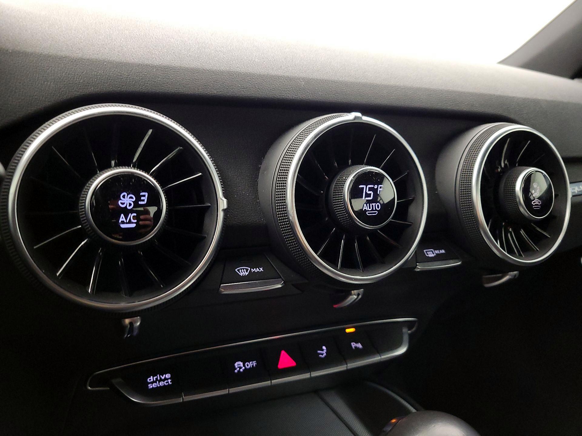 Thumbnail: 2017 Audi TT - 17