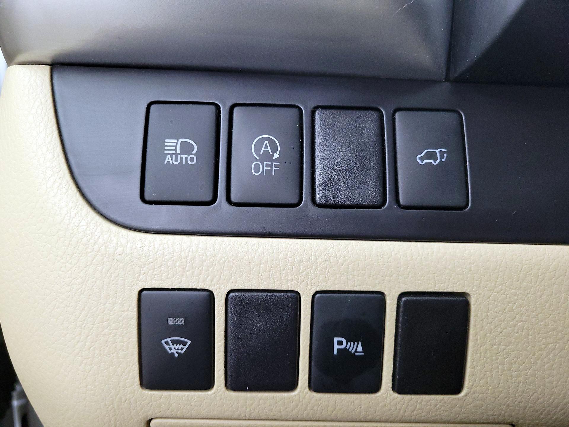 Thumbnail: 2018 Toyota Highlander - 13