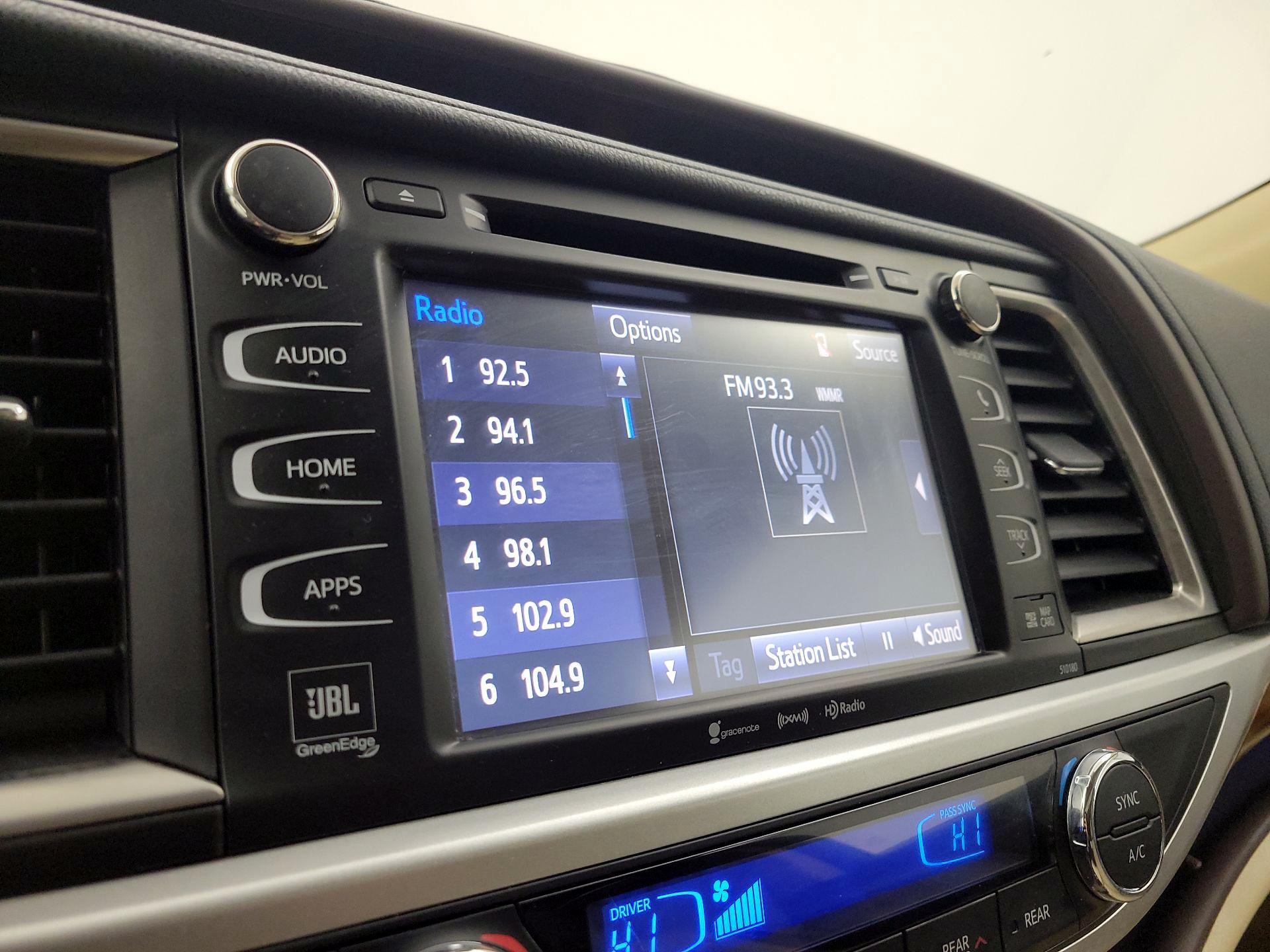 Thumbnail: 2018 Toyota Highlander - 15