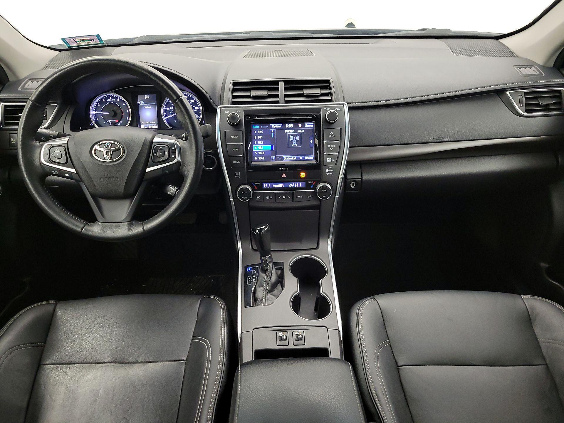 Thumbnail: 2017 Toyota Camry - 9