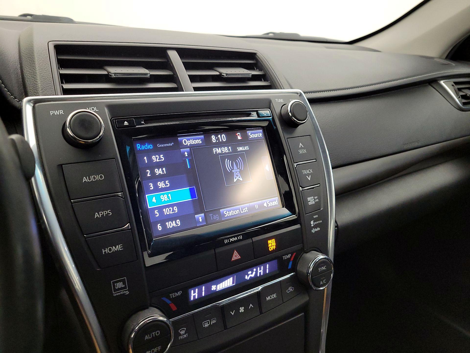 Thumbnail: 2017 Toyota Camry - 14