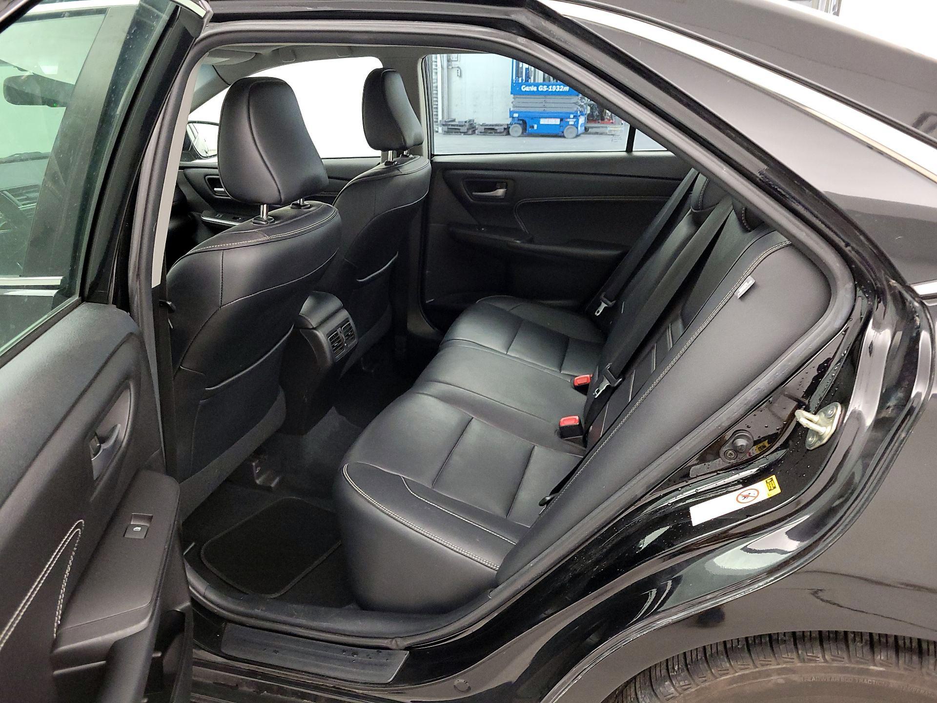 Thumbnail: 2017 Toyota Camry - 18