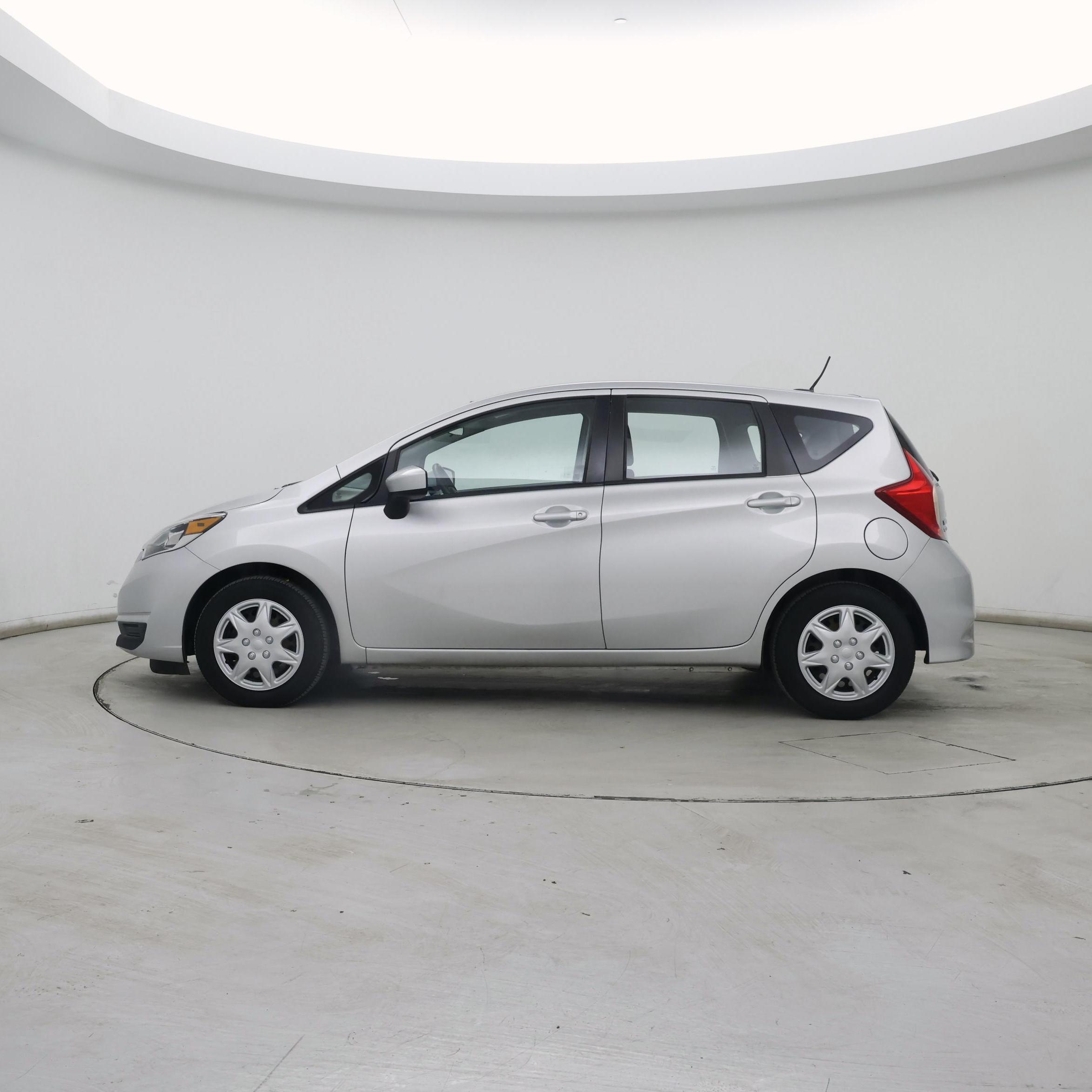 Thumbnail: 2017 Nissan Versa Note - 3