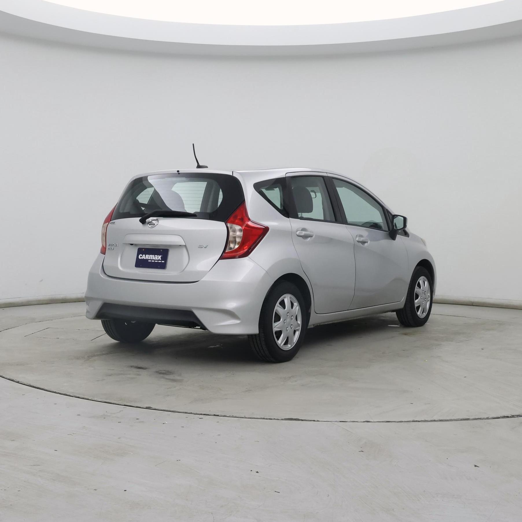 Thumbnail: 2017 Nissan Versa Note - 8