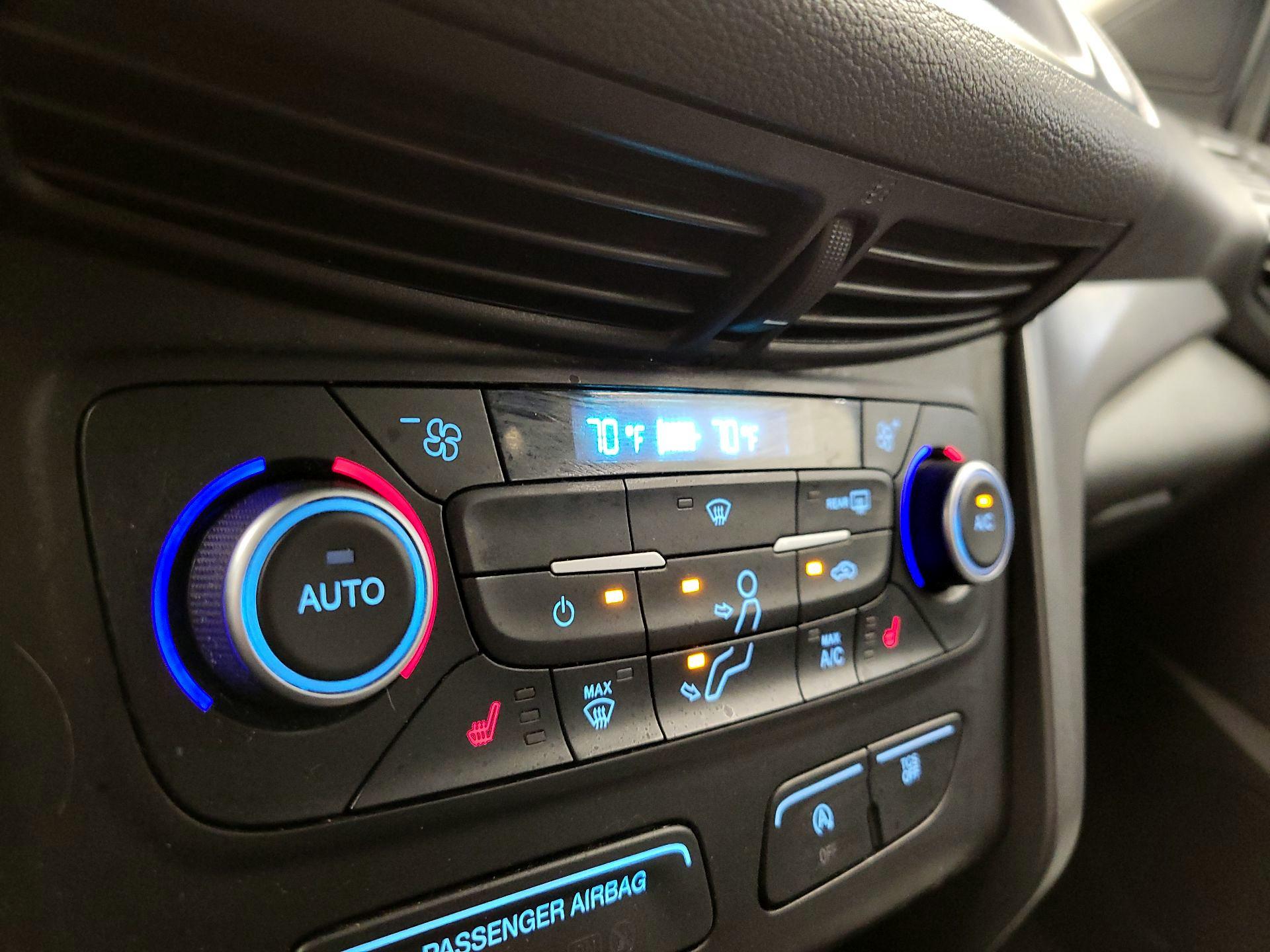 Thumbnail: 2018 Ford Escape - 16