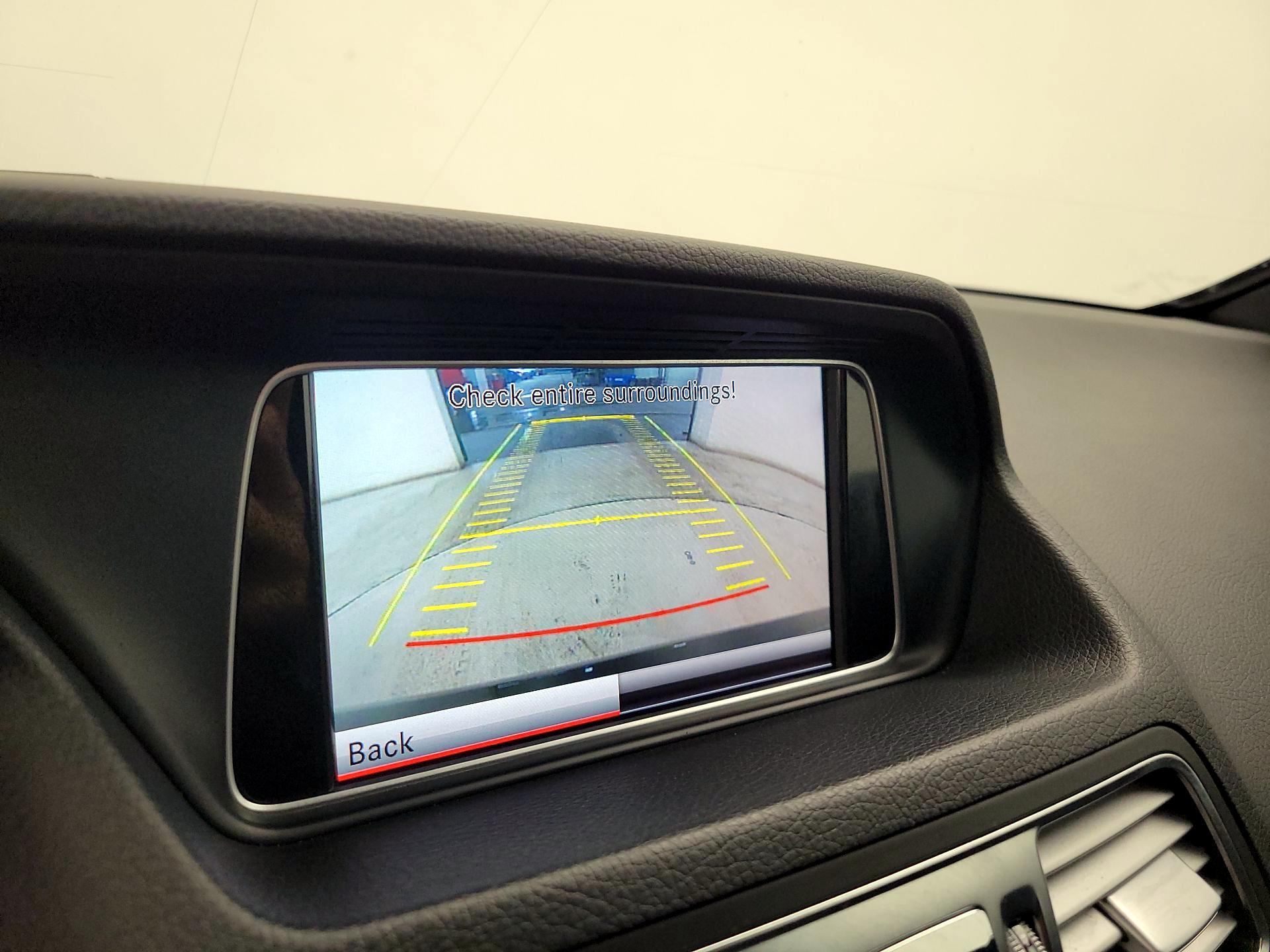 Thumbnail: 2015 Mercedes-Benz E-Class - 15