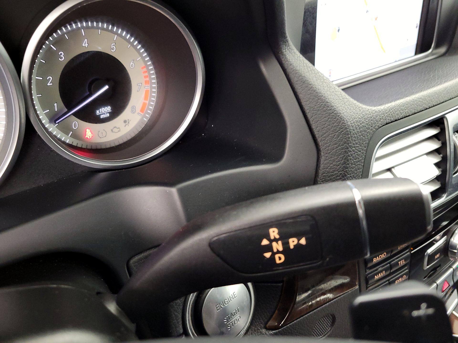 Thumbnail: 2015 Mercedes-Benz E-Class - 18